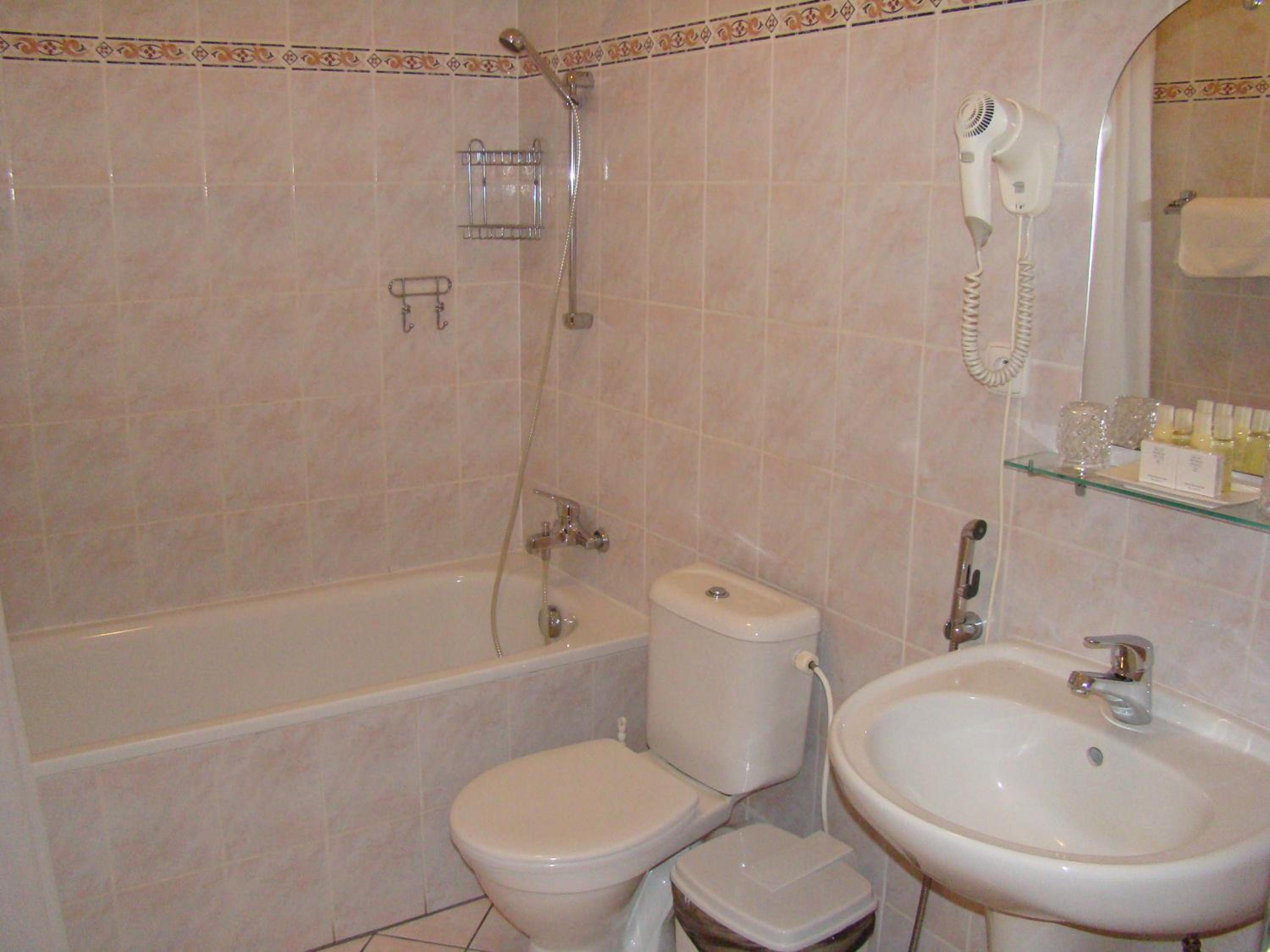 Standard Room - Photo 5