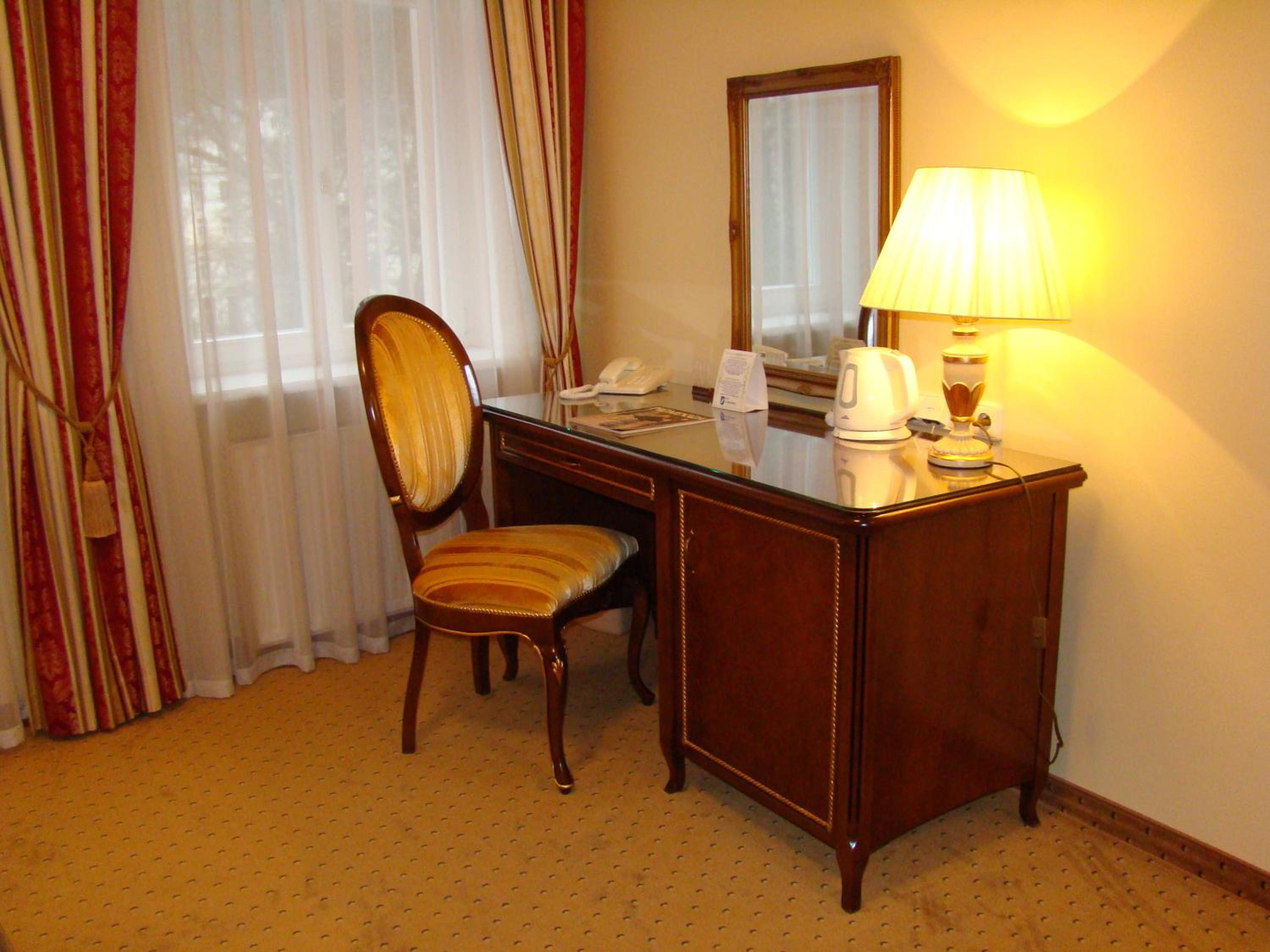Premium Suite - Photo 5