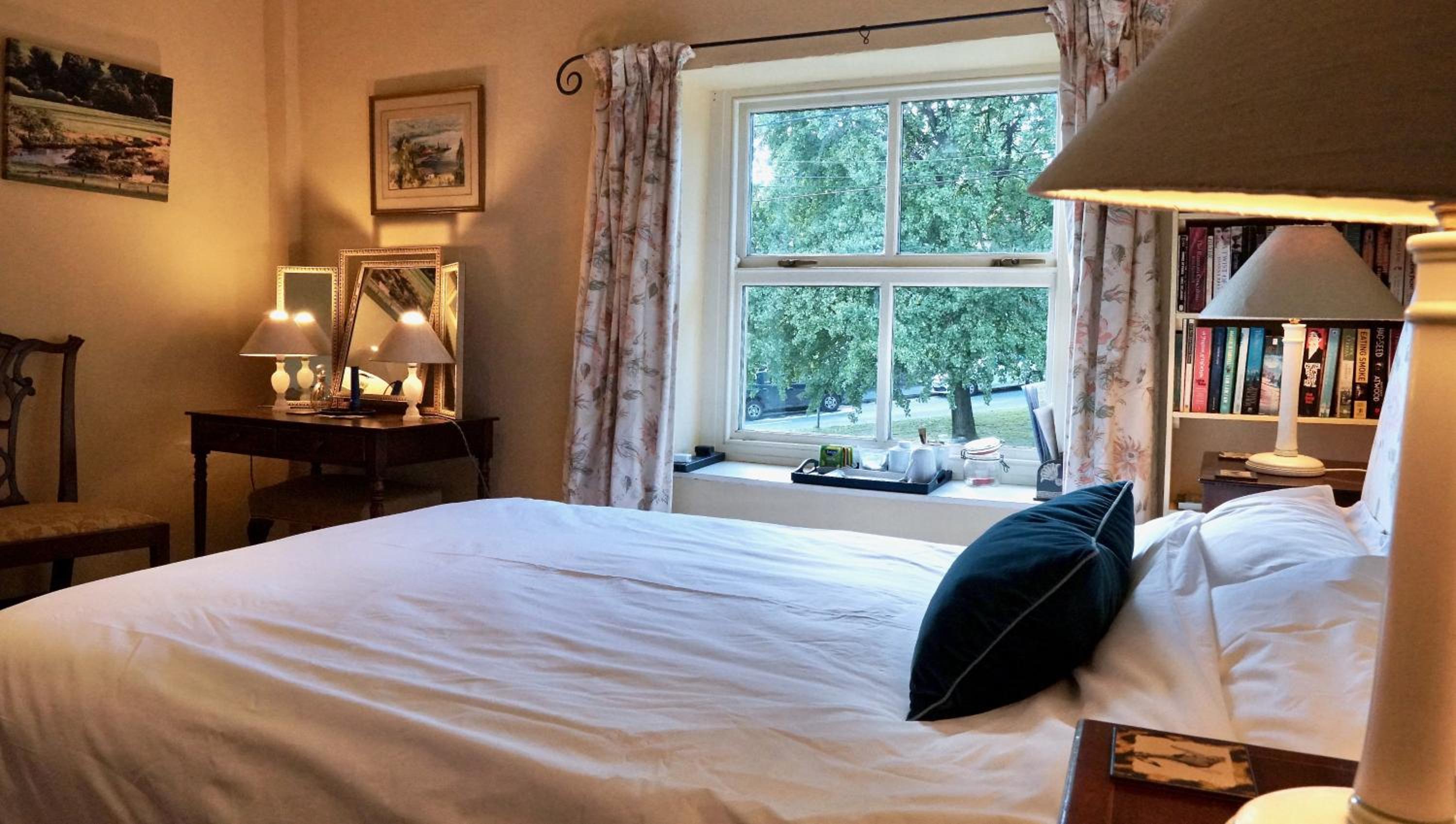 Economy Double Room photo 3