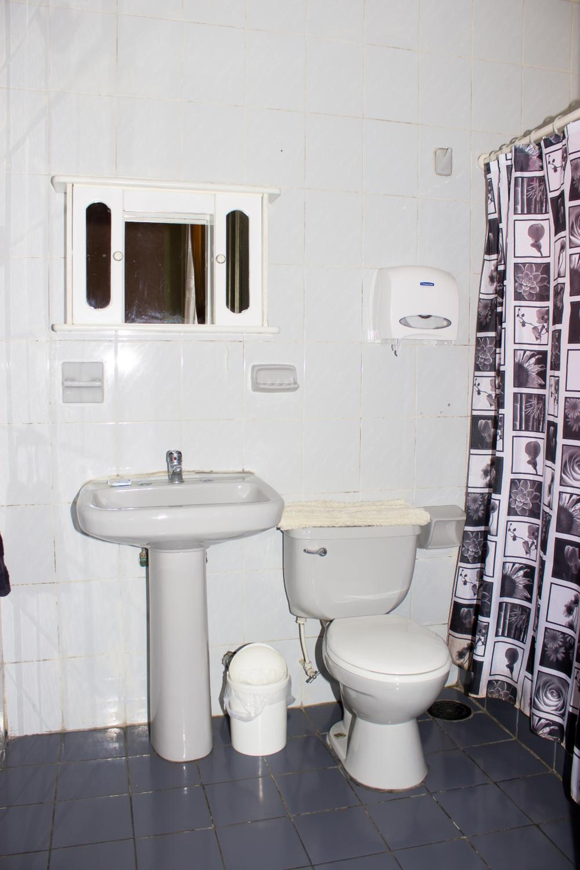 Double Room with Extra Bed (3 Adults) photo 2