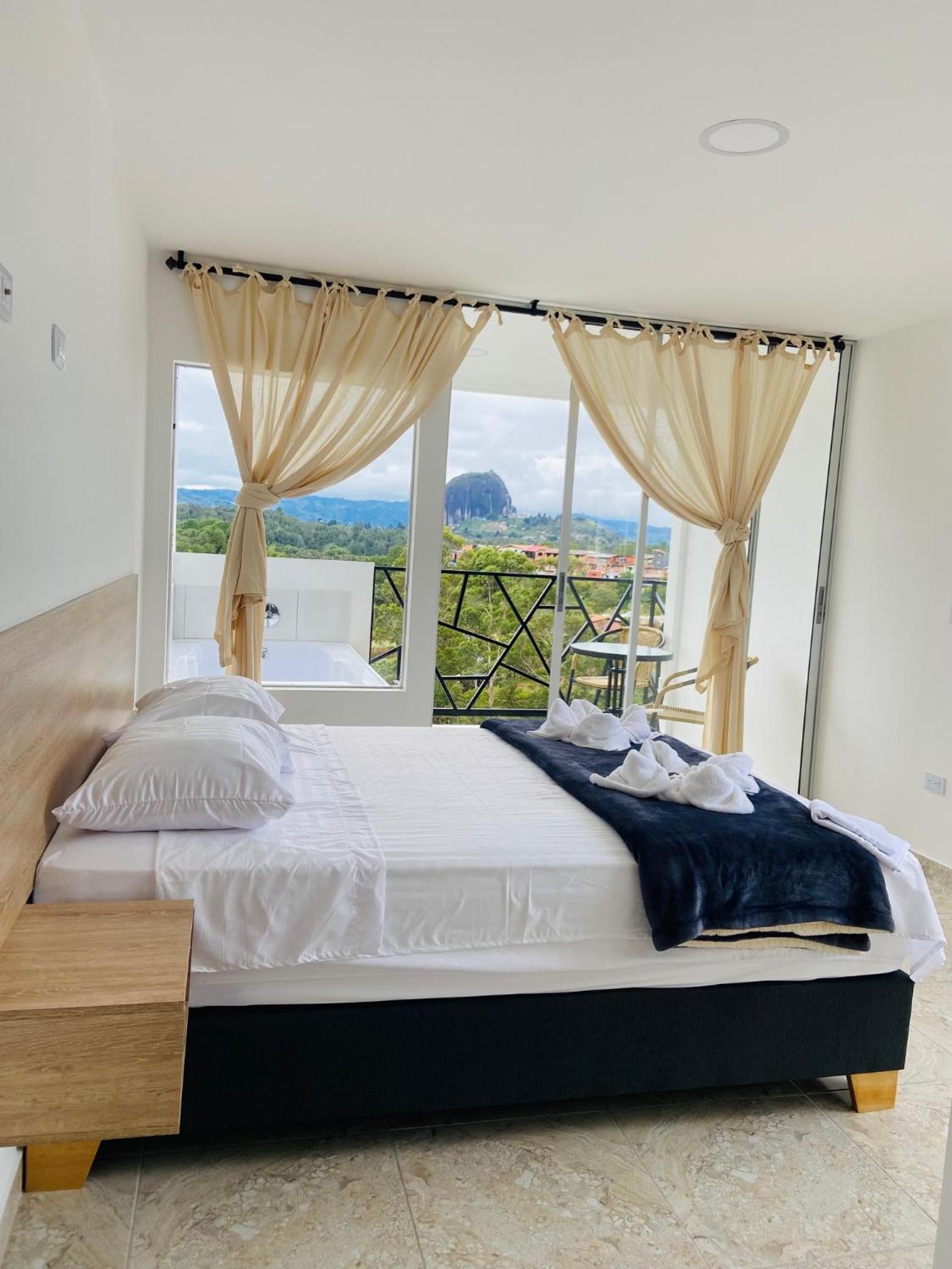 Suite with Balcony photo 1