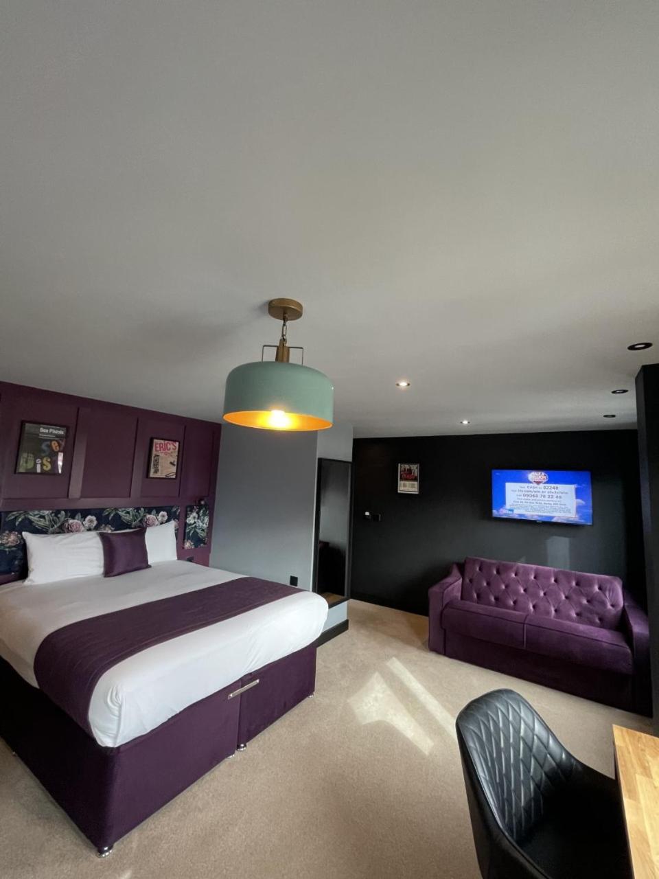 Deluxe Family Room - Photo 4