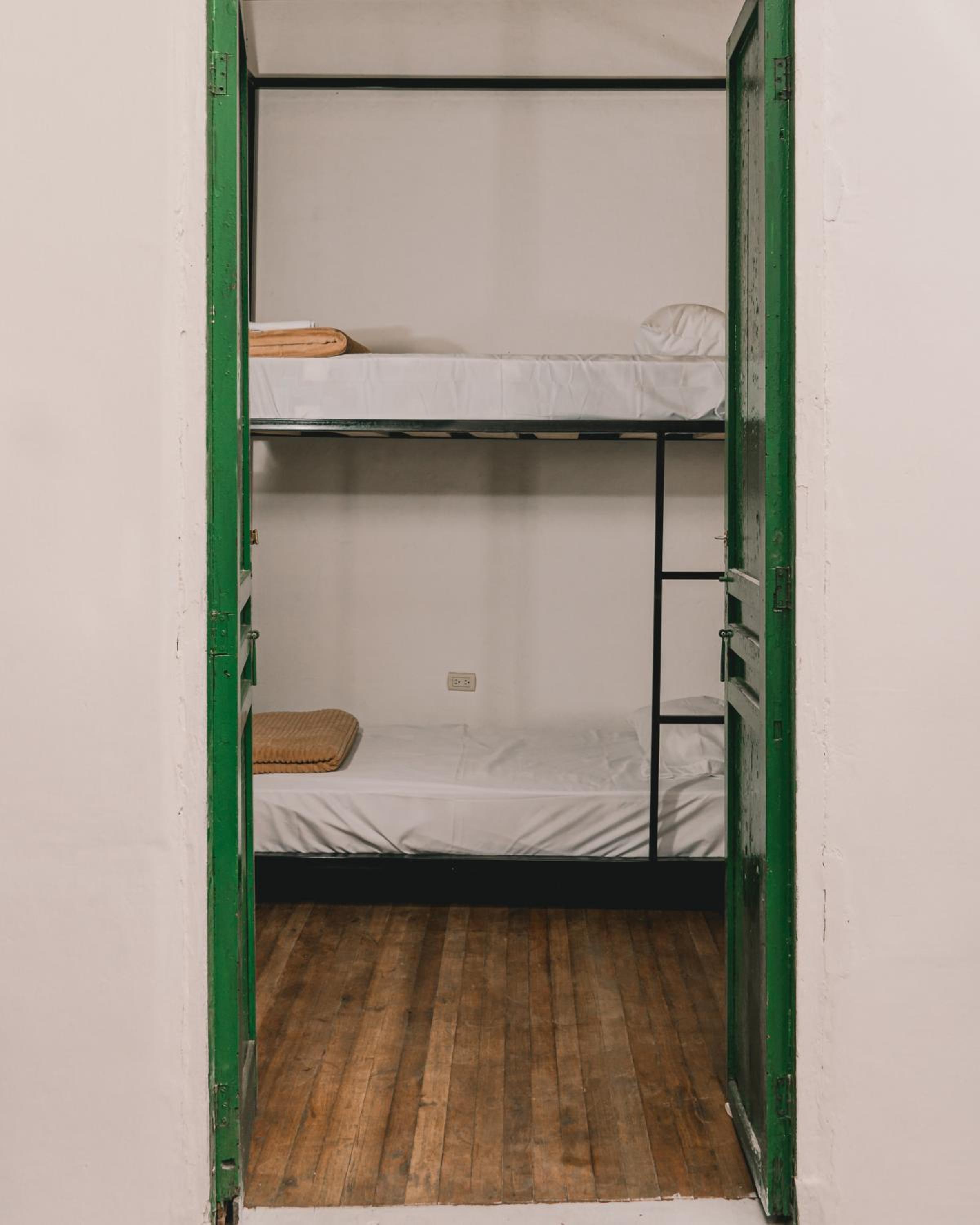 Bed in 4-Bed Dormitory Room photo 3