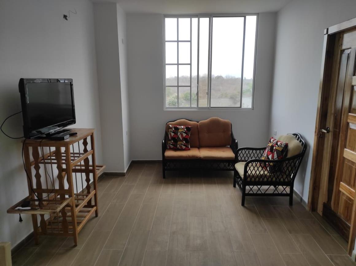 Apartment photo 2
