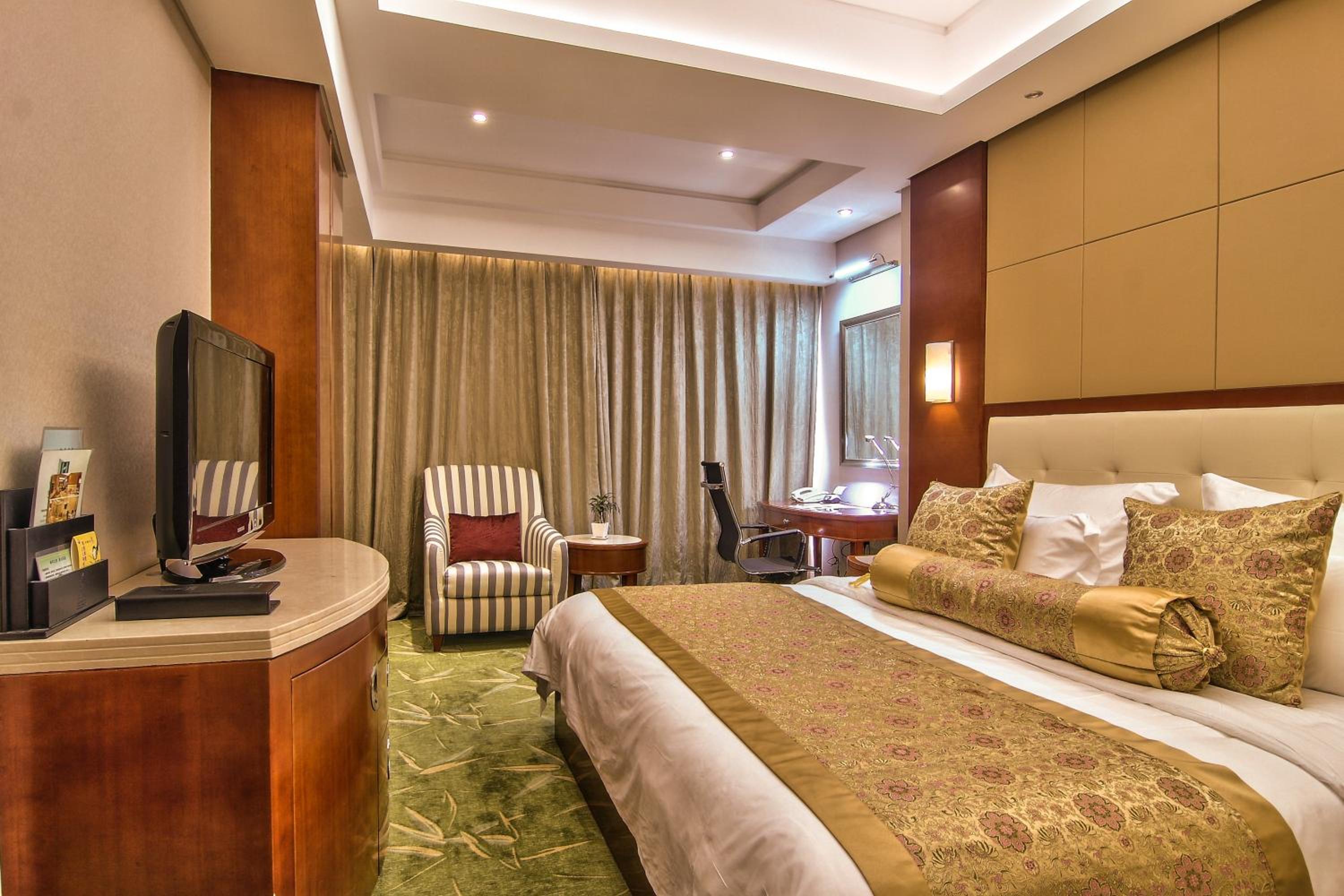 Executive Deluxe Double or Twin Room photo 1