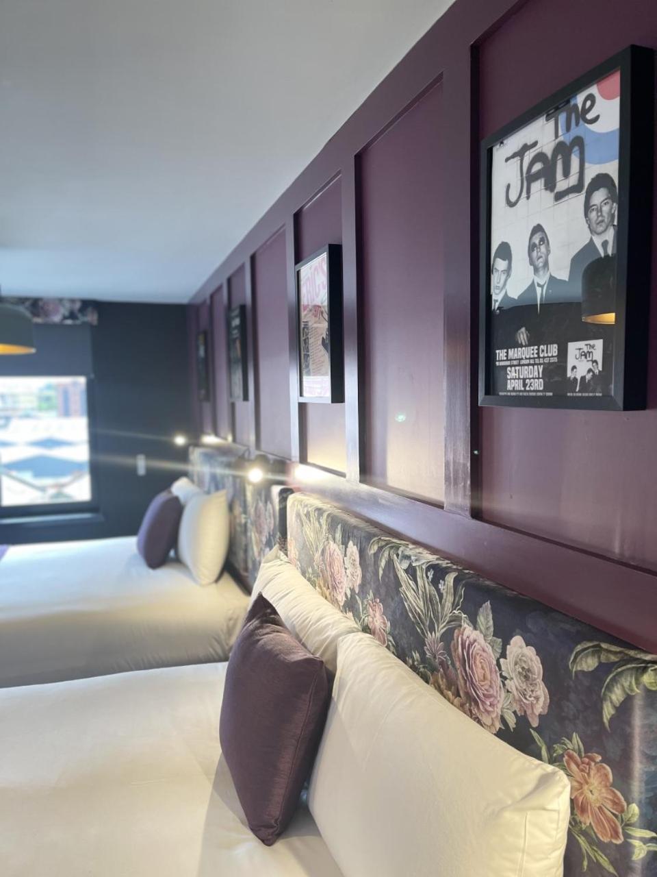Deluxe Family Room - Photo 1