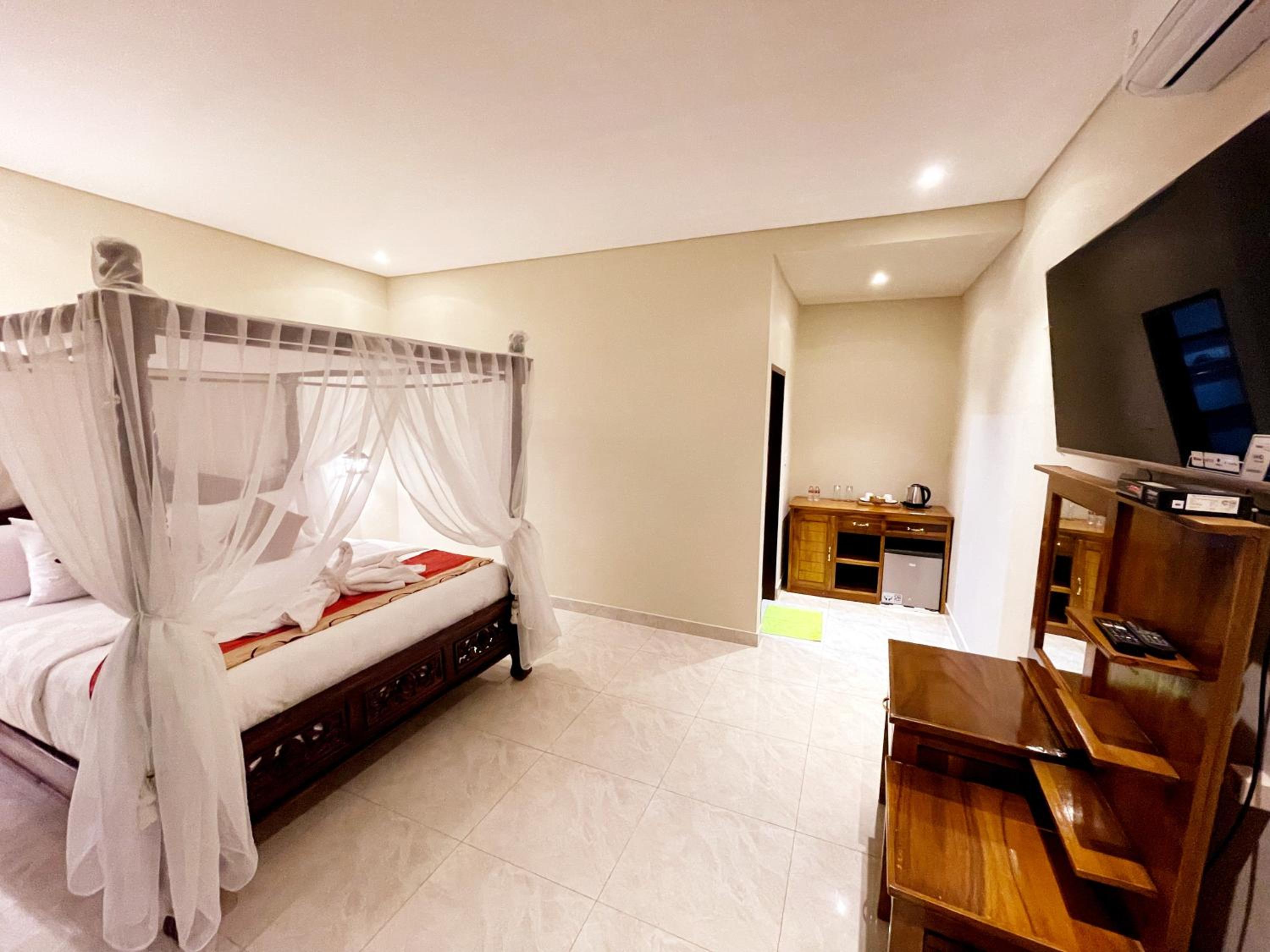 Superior King Suite