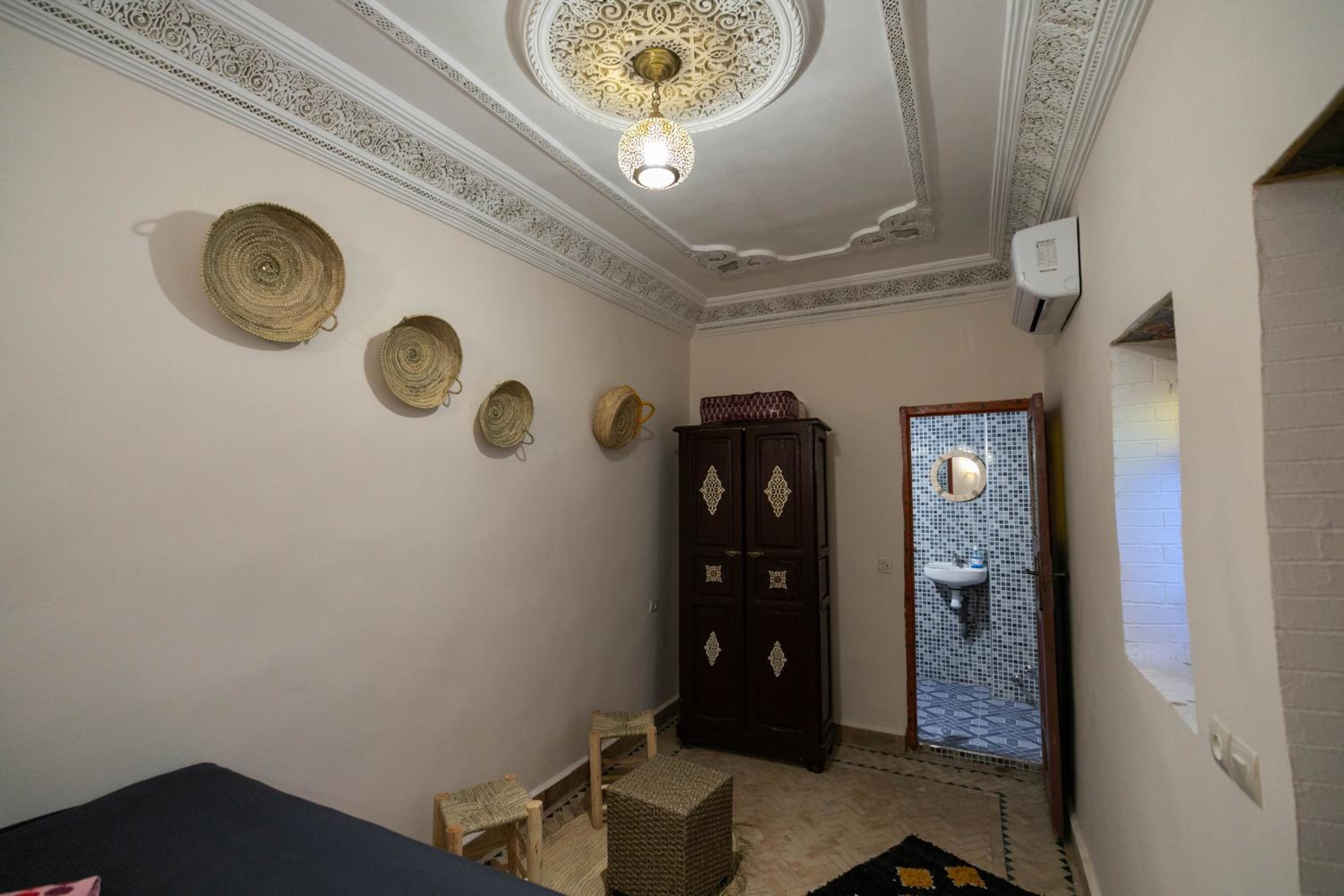 Deluxe Double Room (2 Adults + 1 Child)