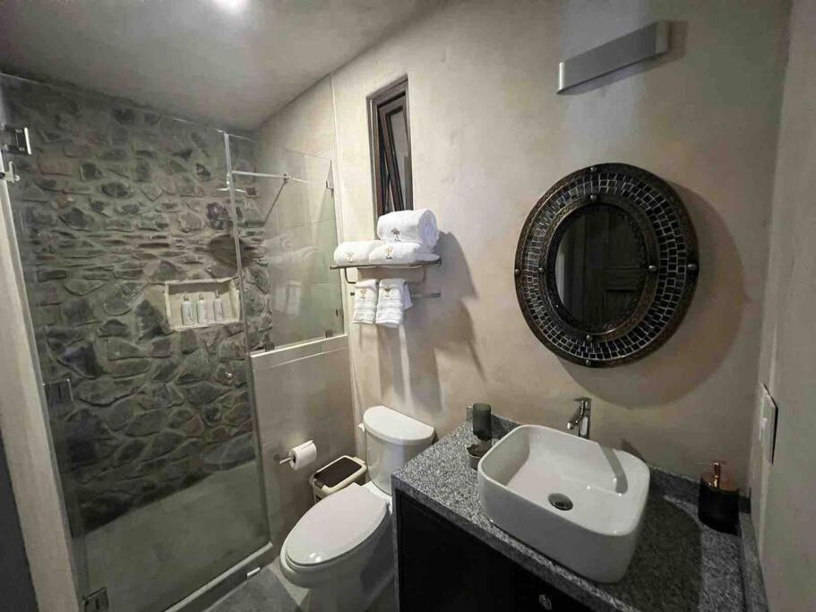 One-Bedroom Apartment - Photo 31