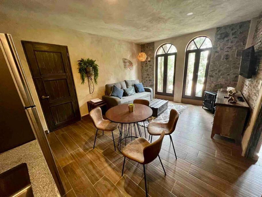 One-Bedroom Apartment - Photo 29