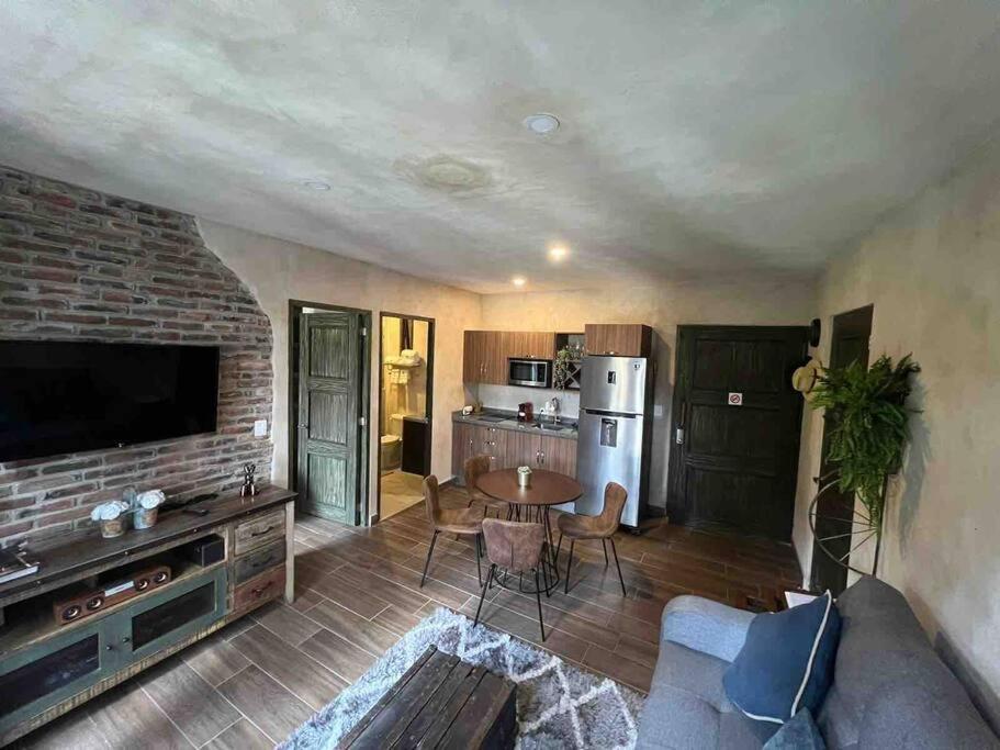 One-Bedroom Apartment - Photo 26