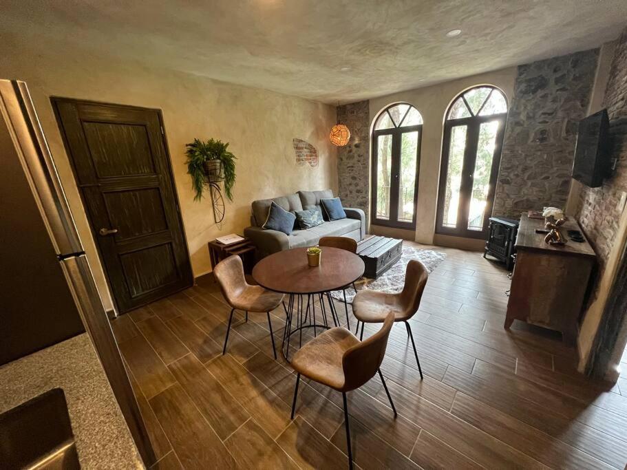 One-Bedroom Apartment - Photo 21