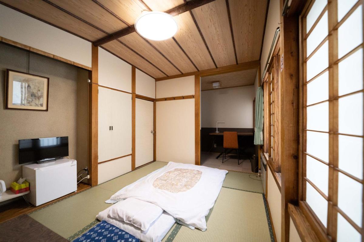 Japanese-Style Twin Room - Non-Smoking photo 1