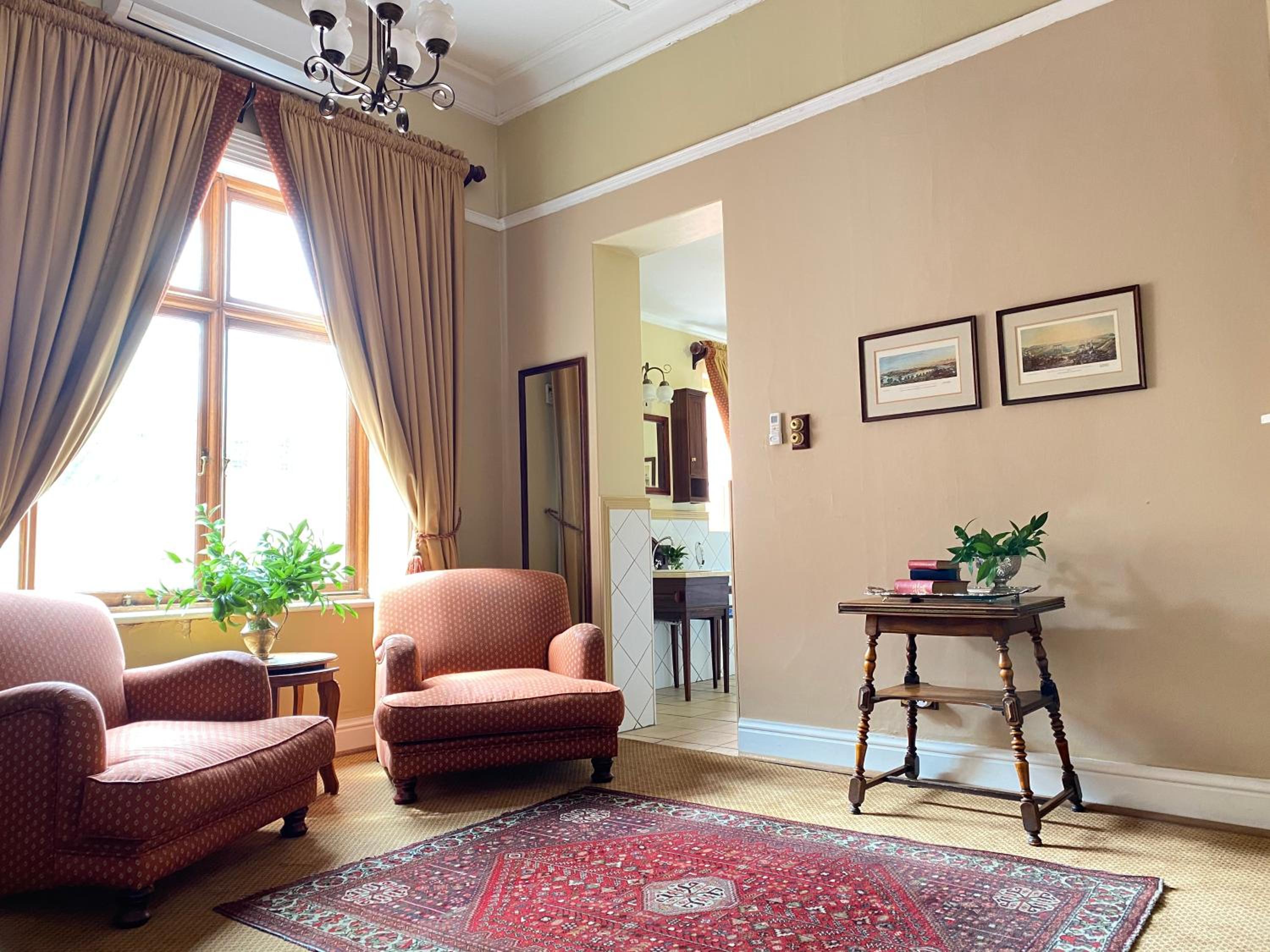 Deluxe Suite photo 2