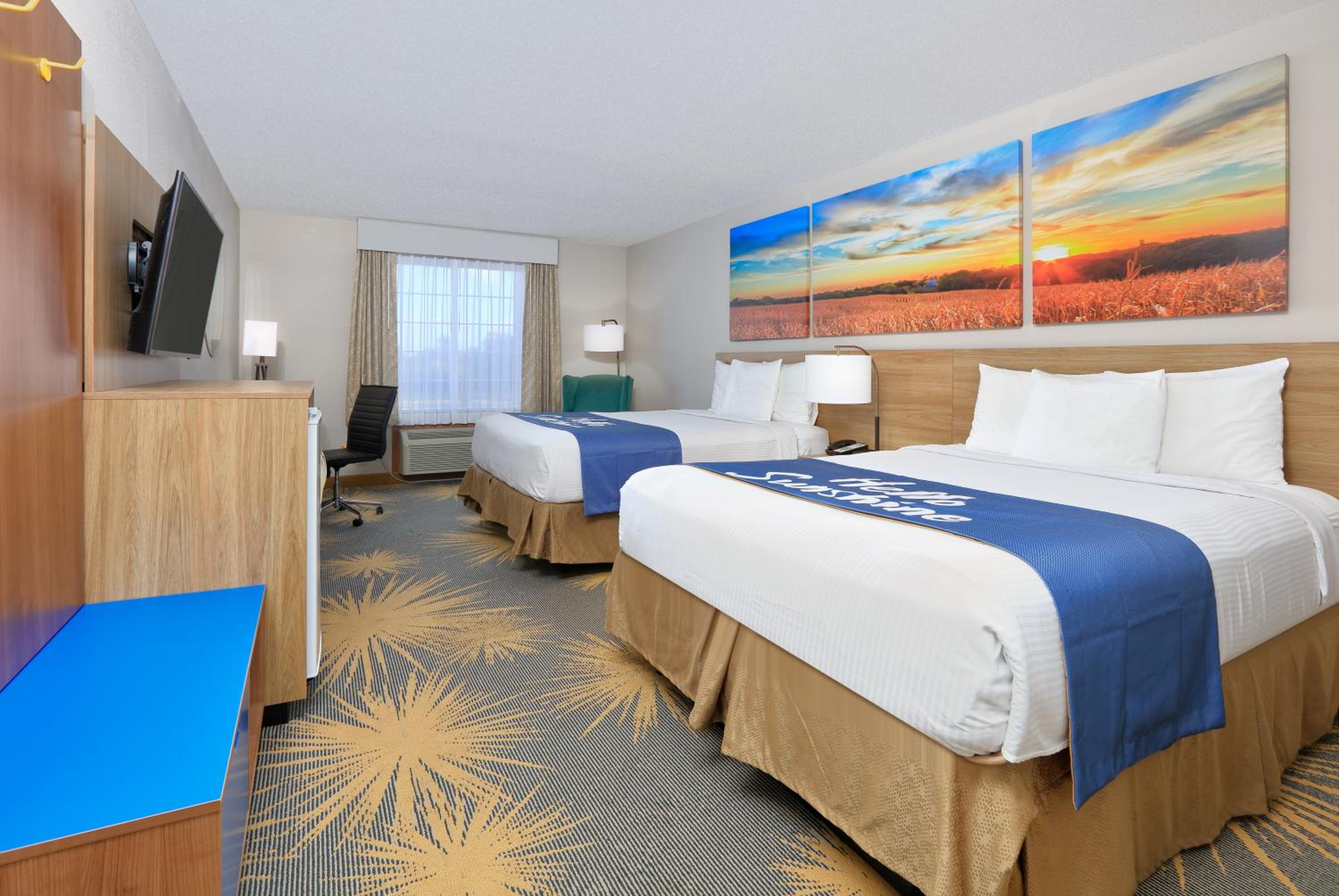 Queen Room with Two Queen Beds - Mobility Accessible/Non-Smoking - Photo 1