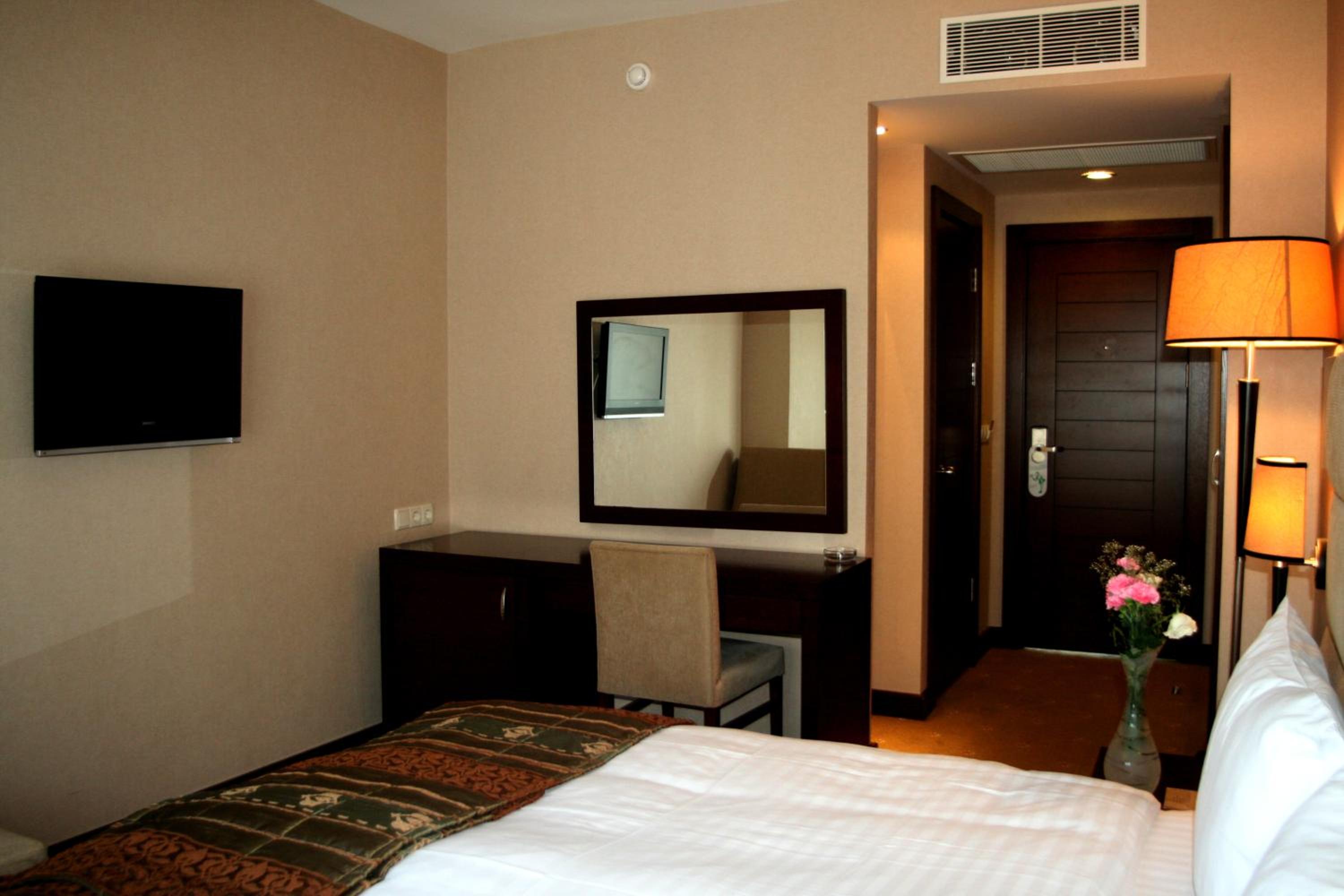 Double or Twin Room photo 2