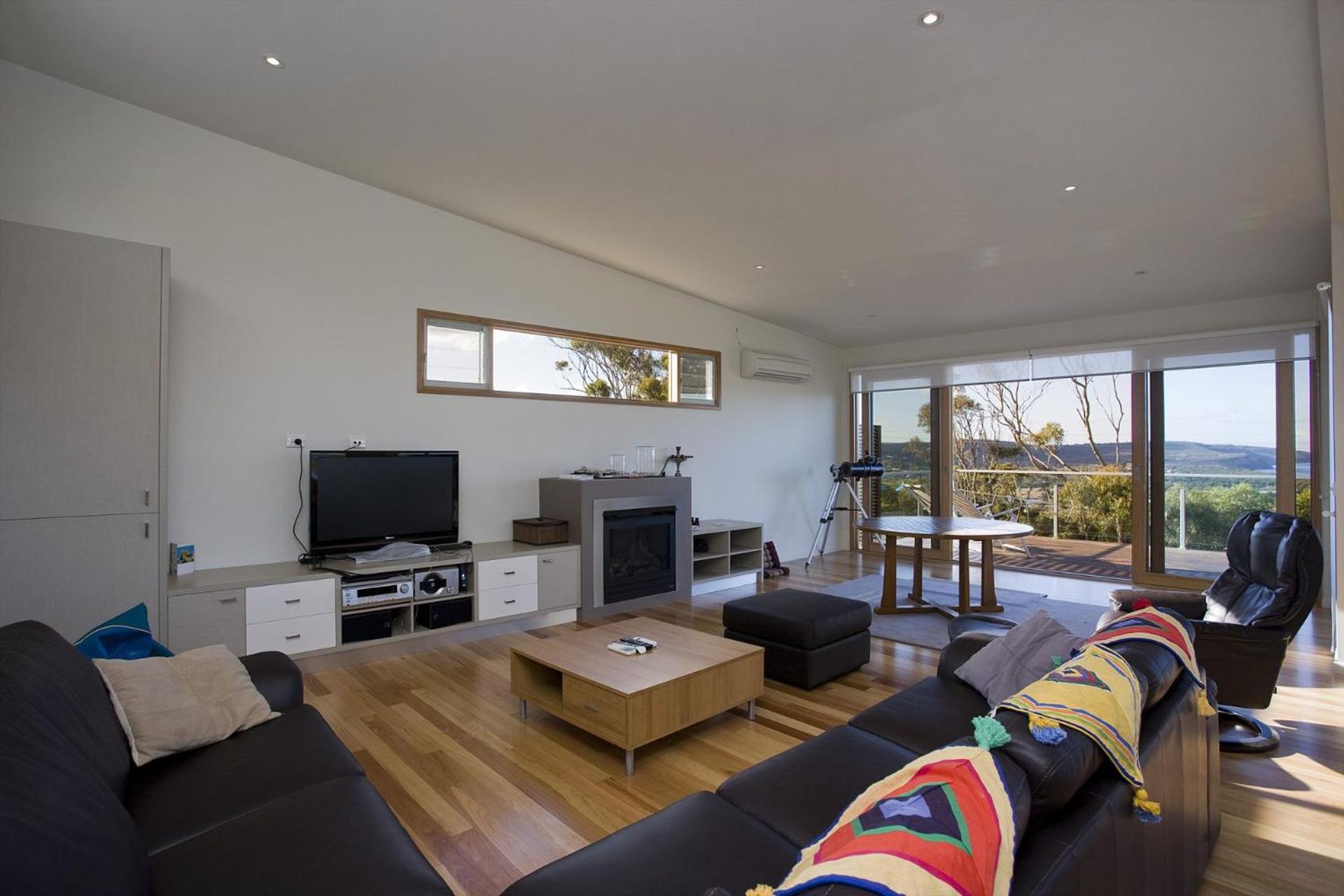 Four-Bedroom House photo 1