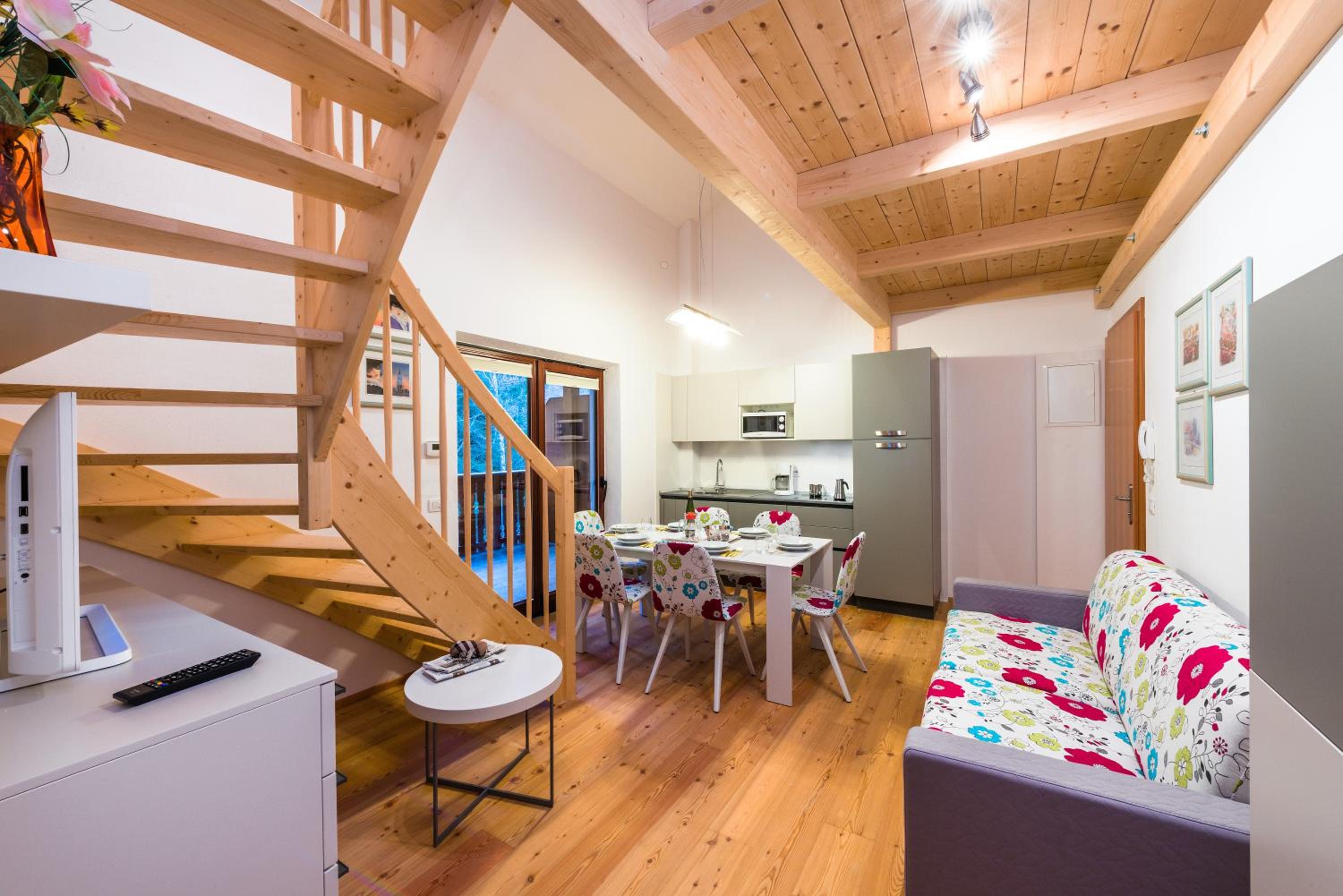 Apartment - Split Level photo 1