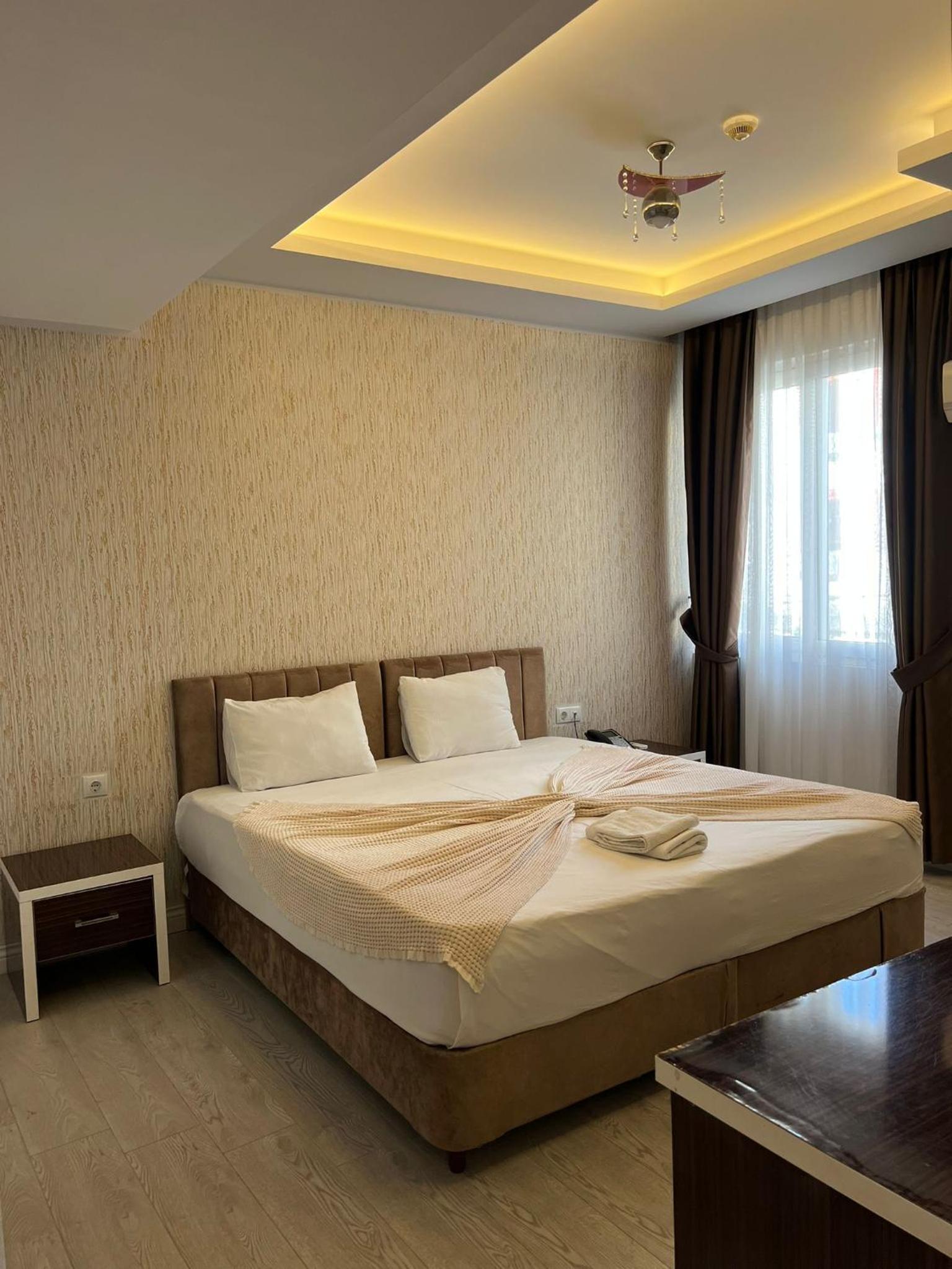 Large Single Room photo 1