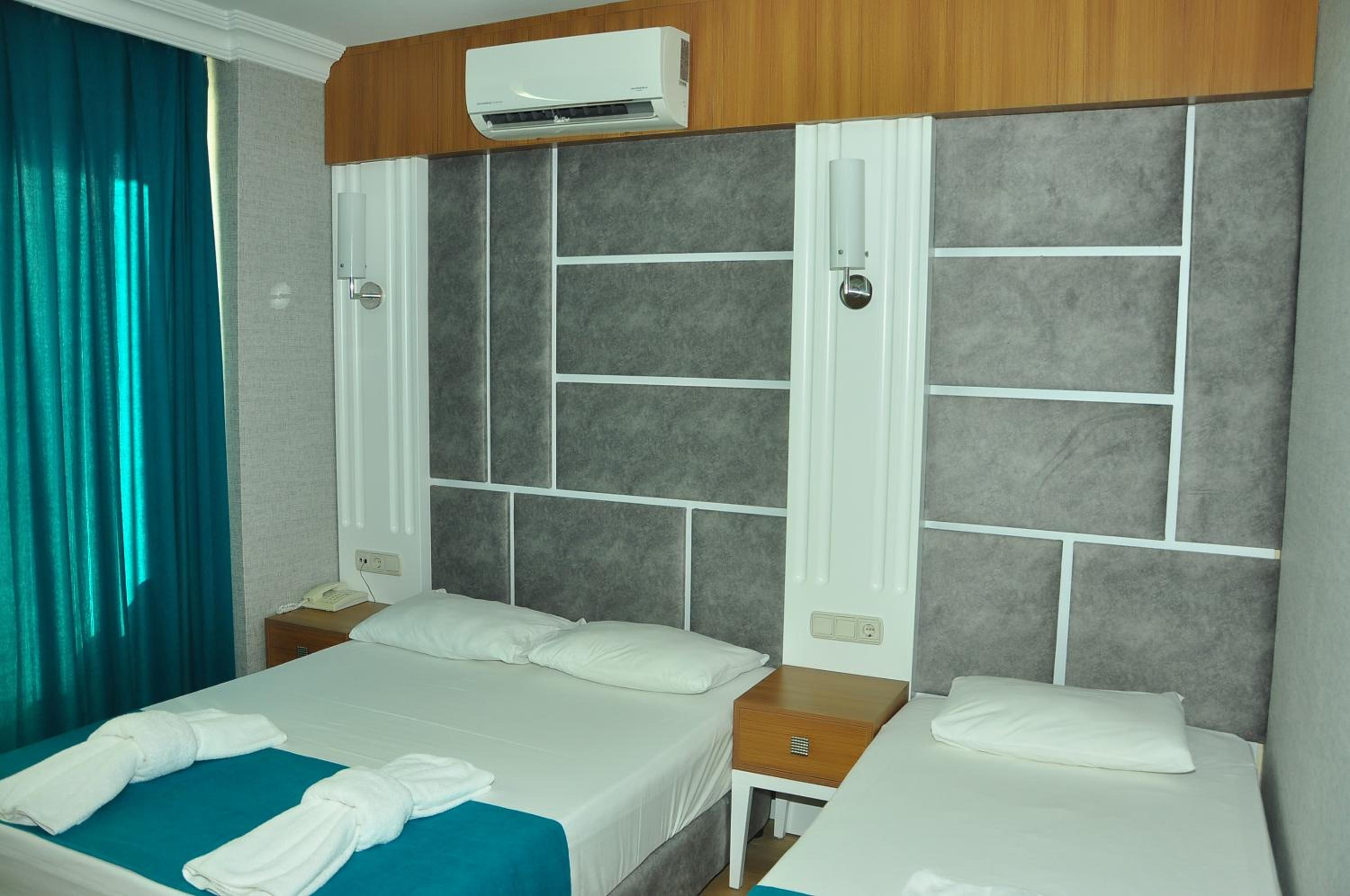 Economy Double Room photo 2