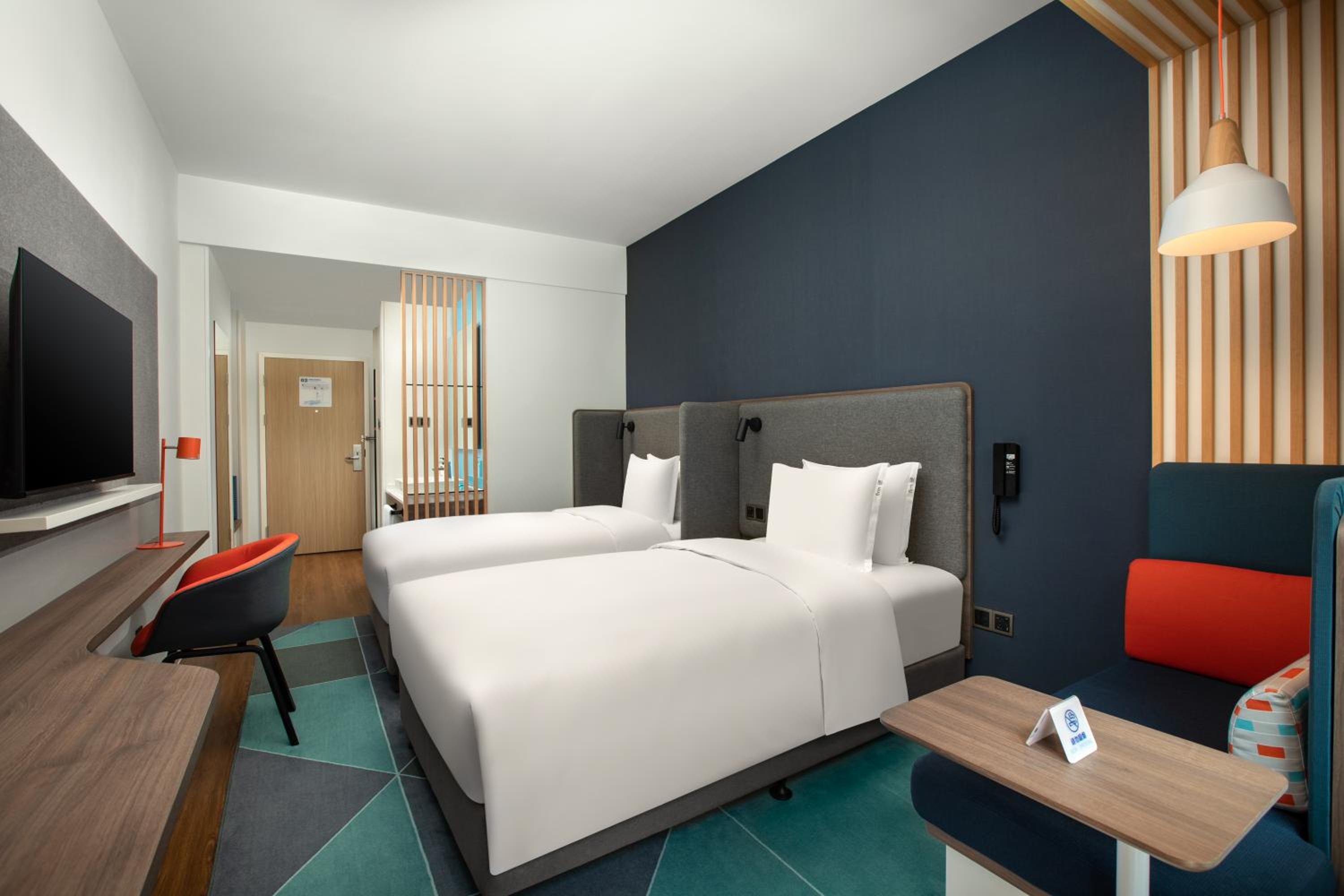 Standard Twin Room - Non-Smoking photo 1