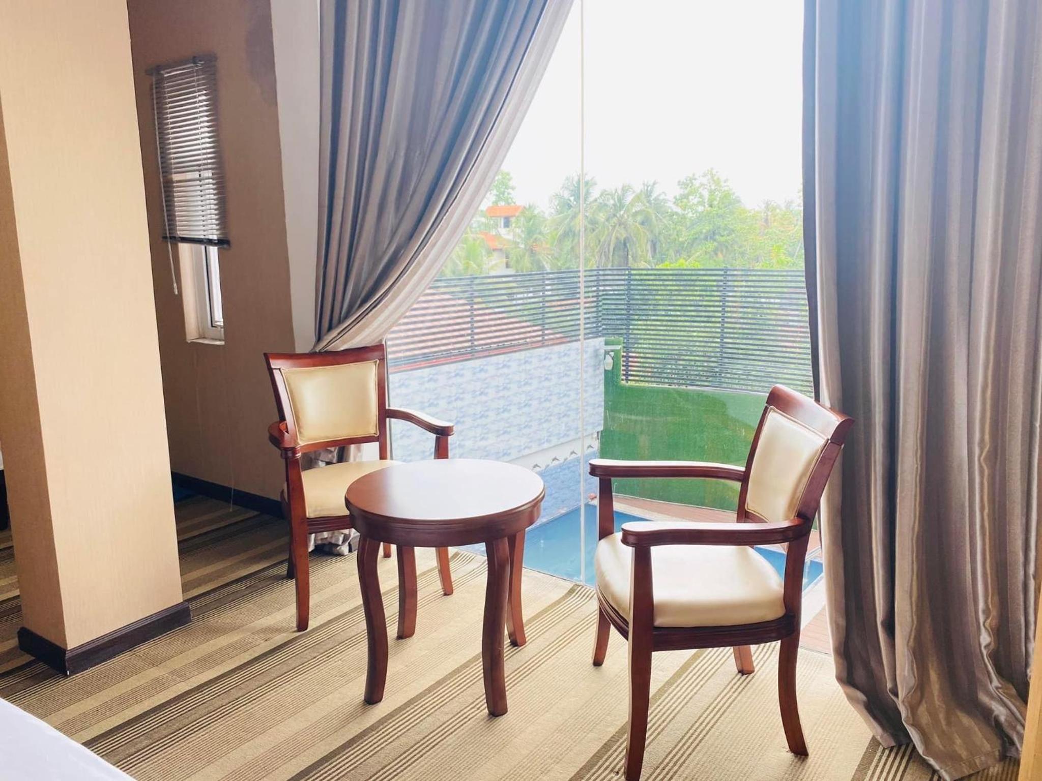 Double Room with Pool View photo 3