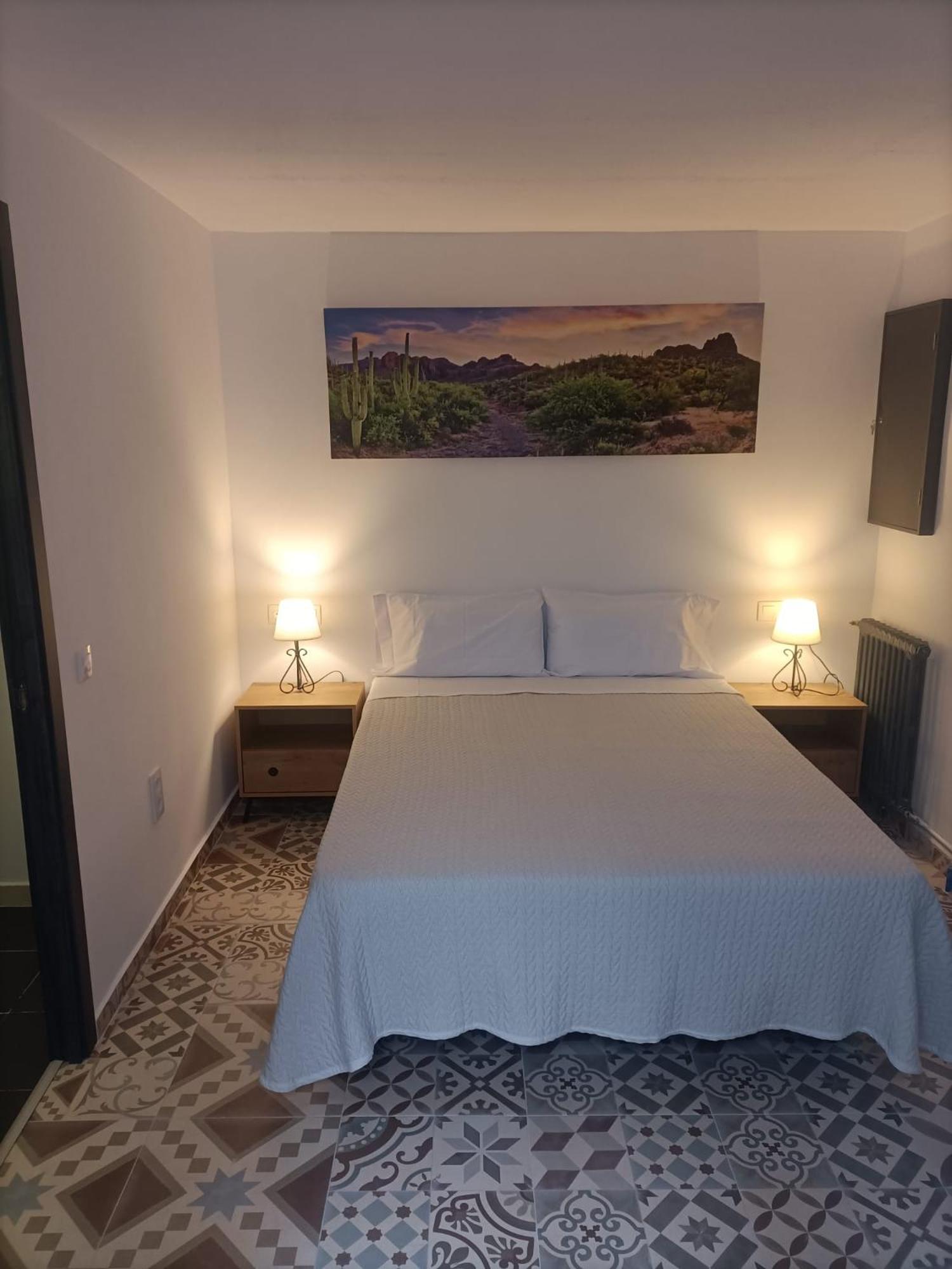 Standard Queen Room - Photo 3