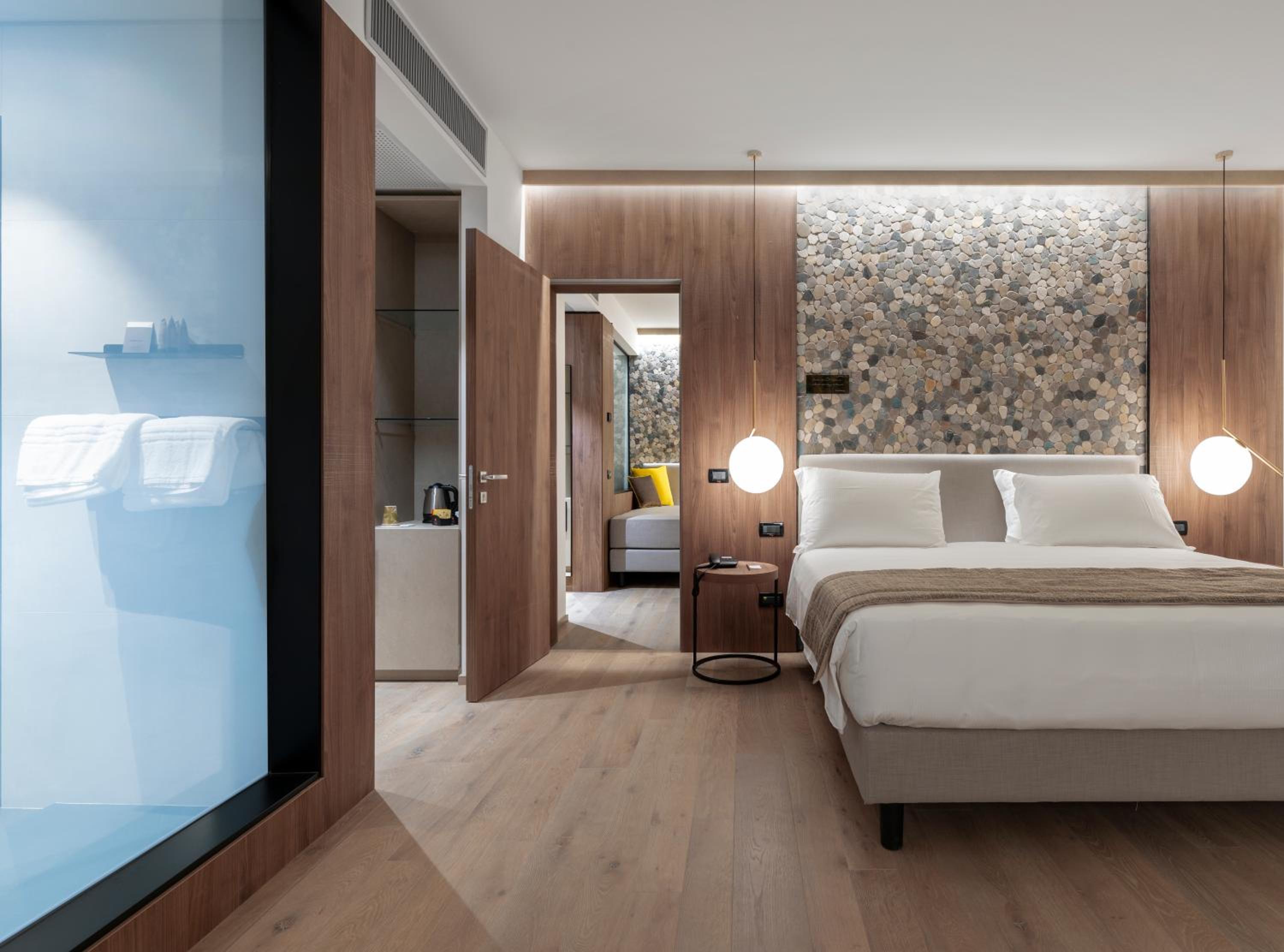 Deluxe Room - Photo 1