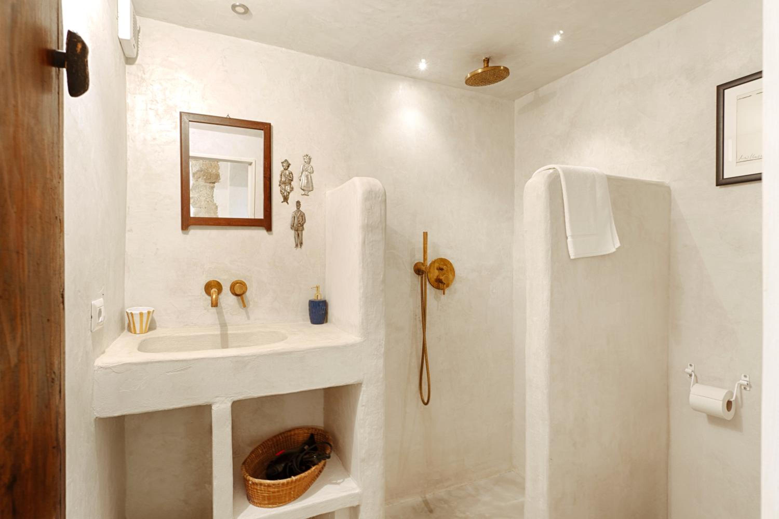 Deluxe Suite - Photo 4
