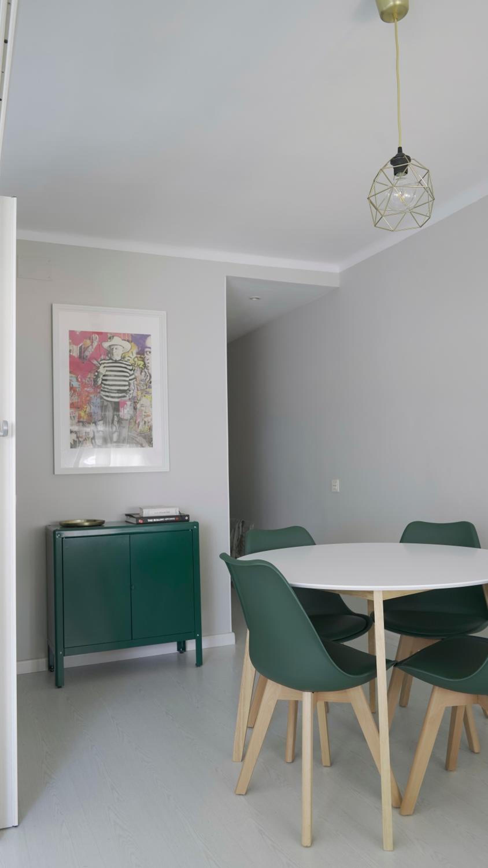 Two-Bedroom Apartment photo 2