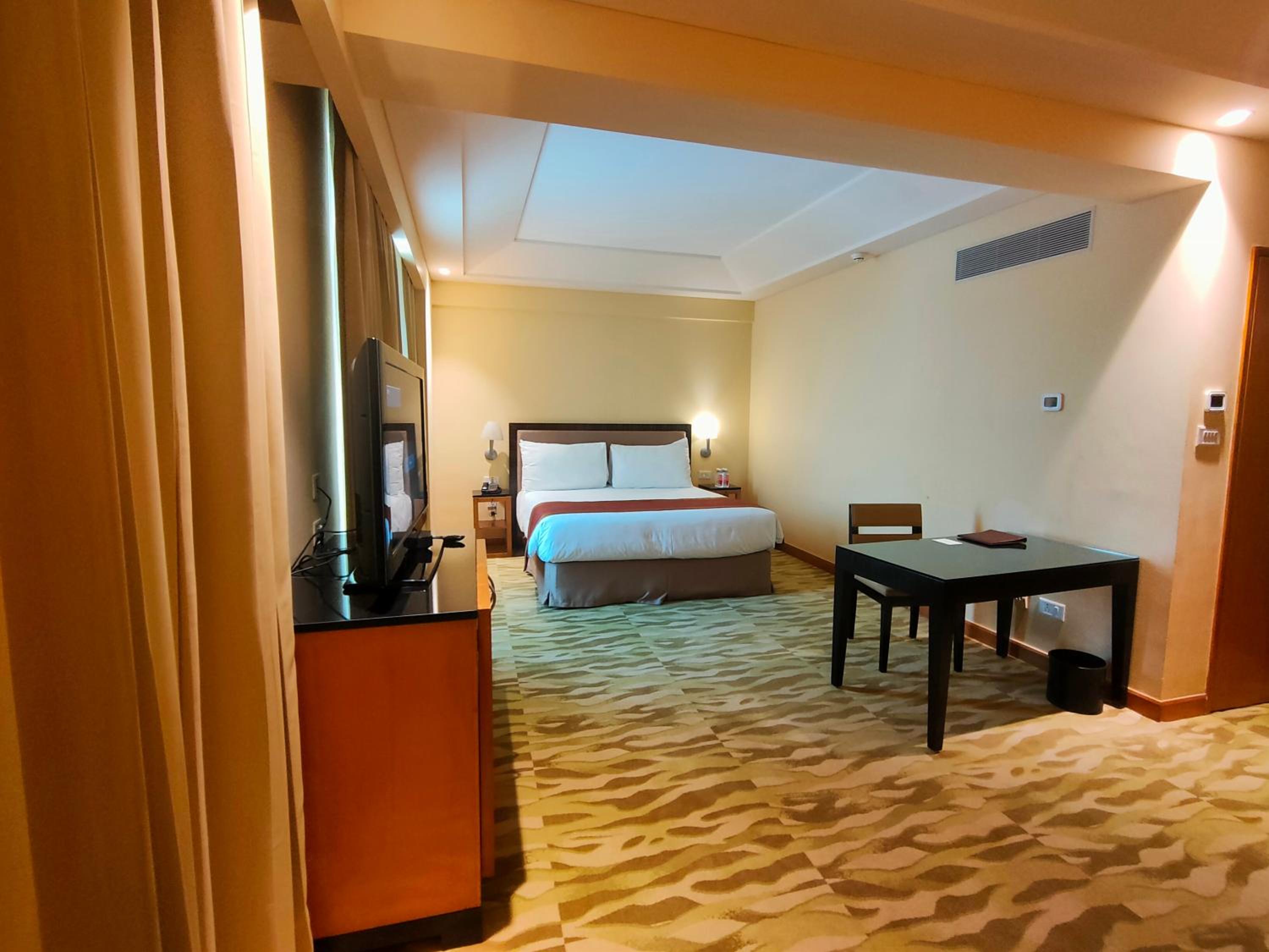 Studio Apartment with 20% off on session of 30 mins Spa,15% off on food & soft beverage services,20% Discount on Laundry service Per stay per room - Photo 4