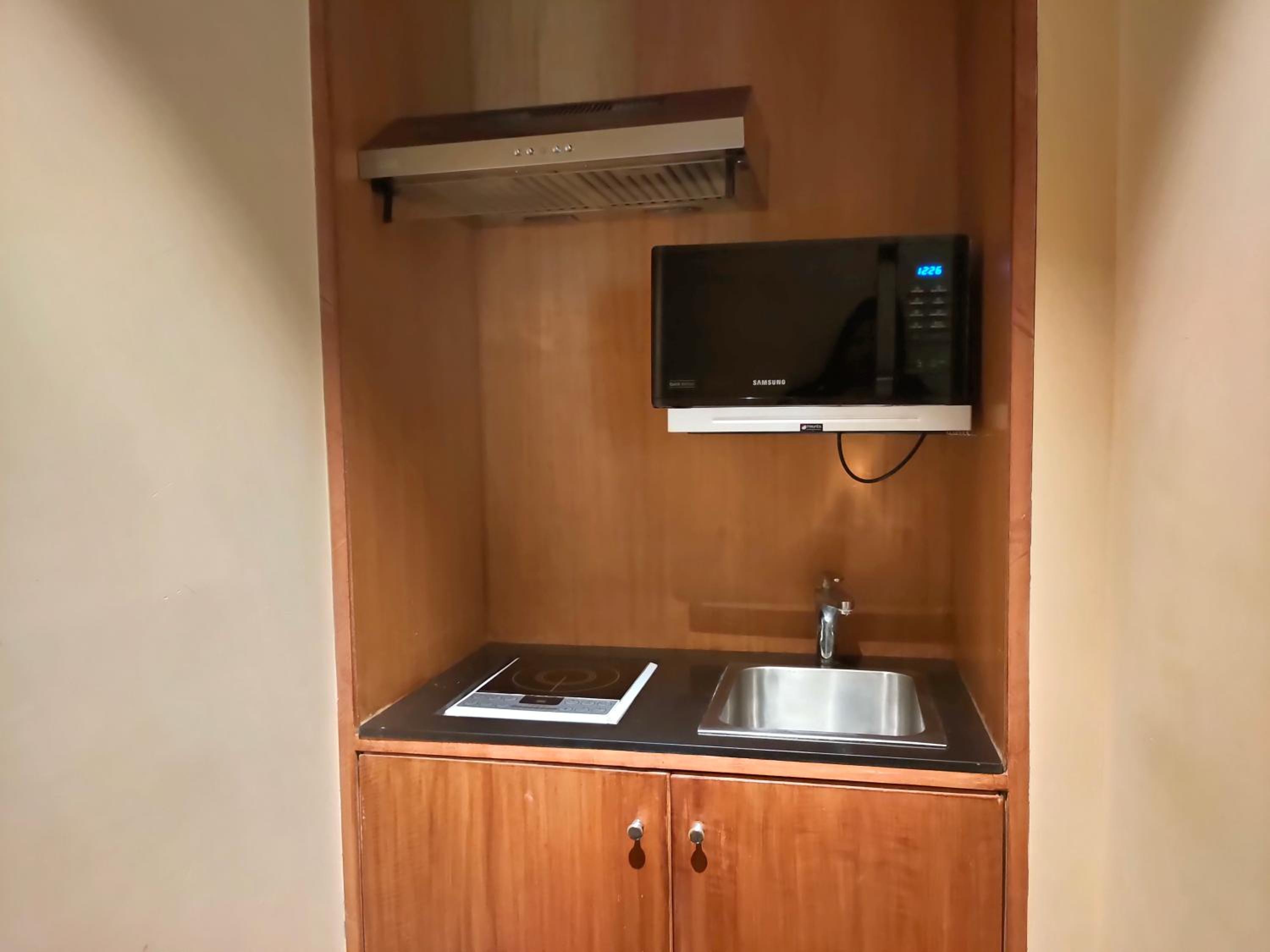 Studio Apartment with 20% off on session of 30 mins Spa,15% off on food & soft beverage services,20% Discount on Laundry service Per stay per room - Photo 2