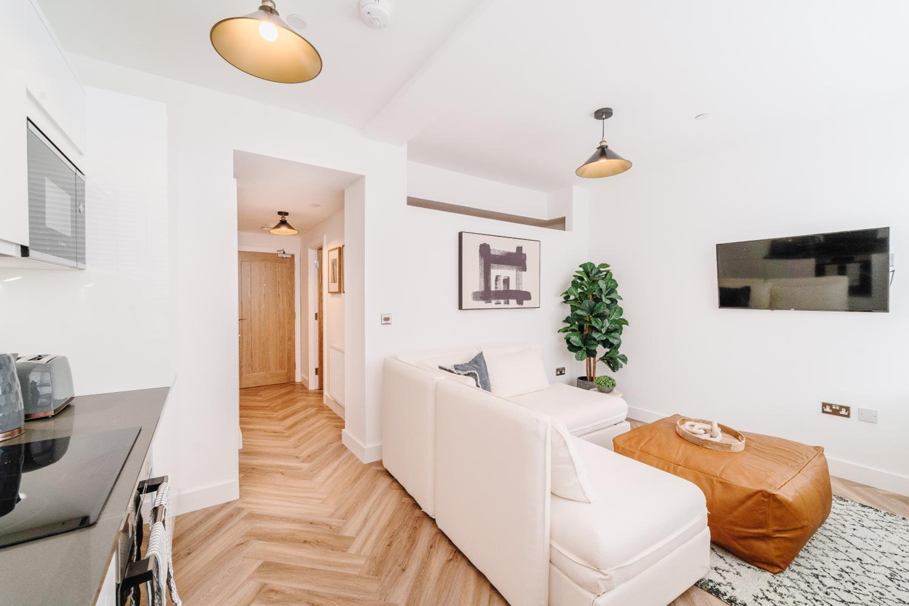 Apartment photo 2