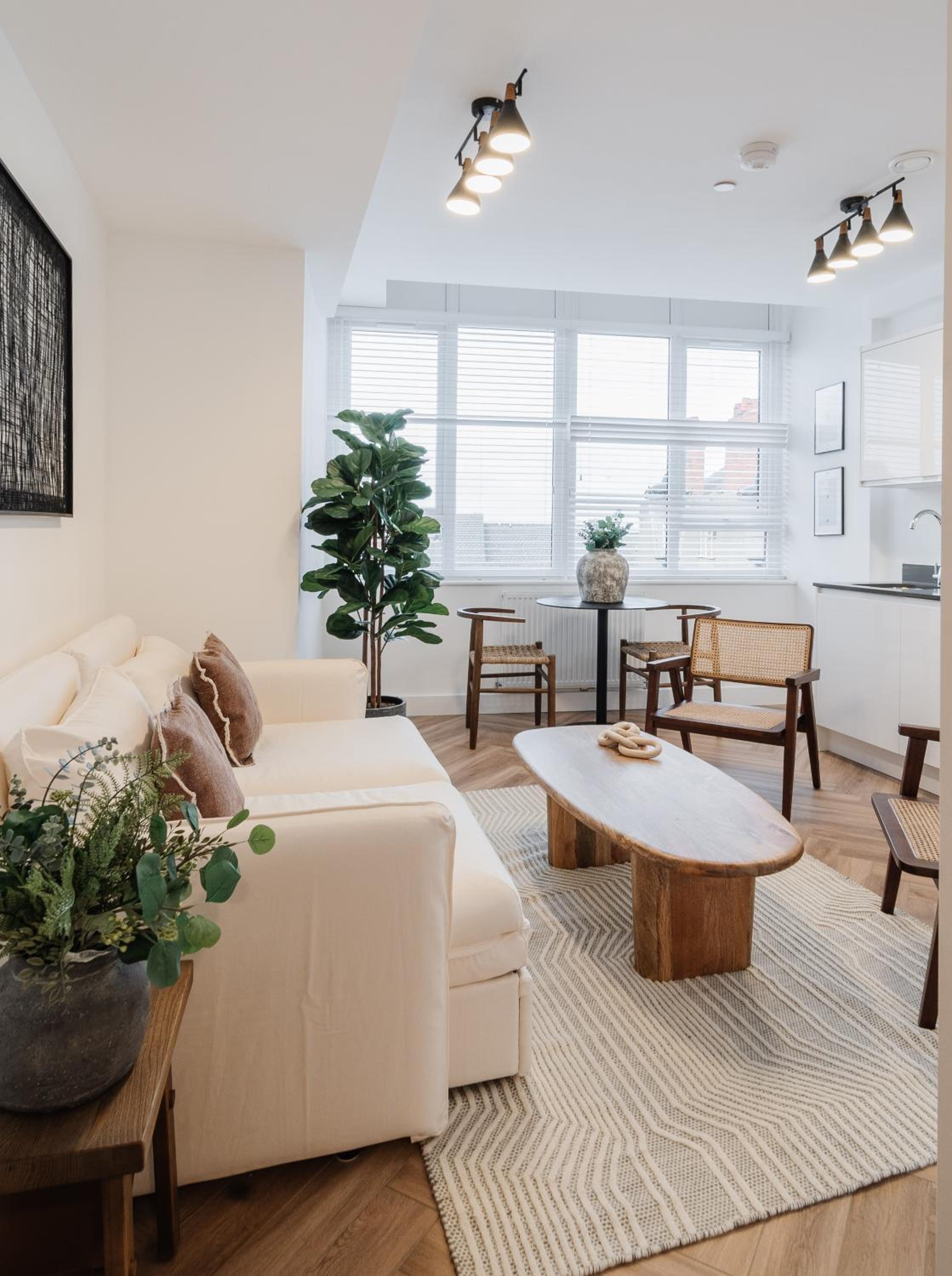 Apartment photo 1