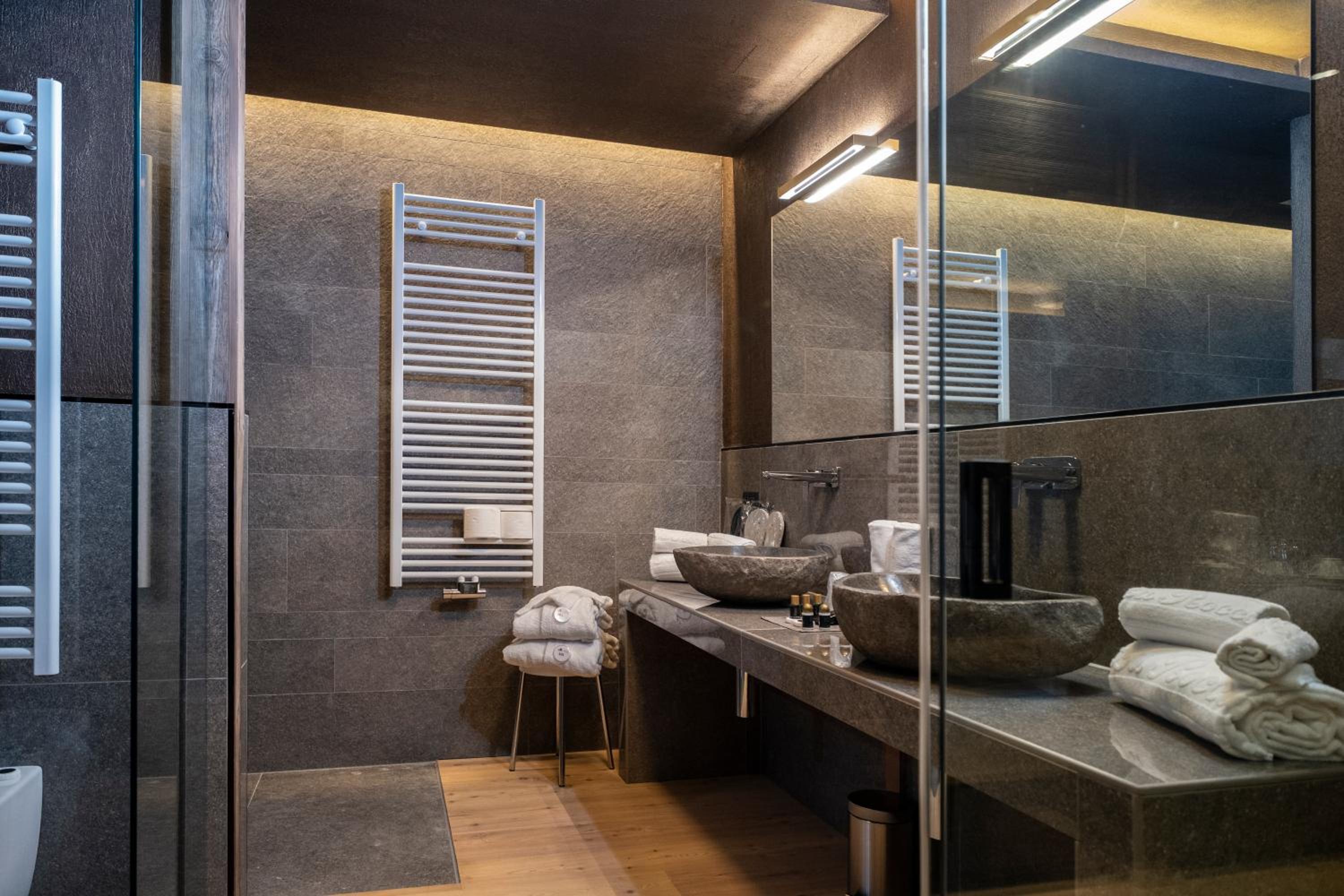 Junior Suite Deluxe with Terrace - Photo 2