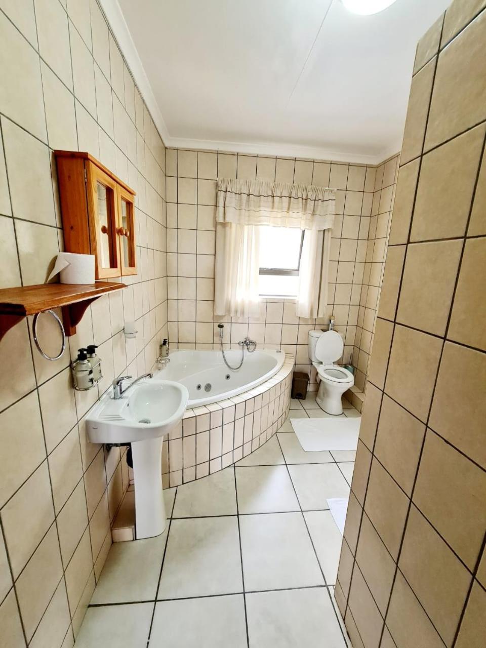 Superior Double or Twin Room - Photo 5