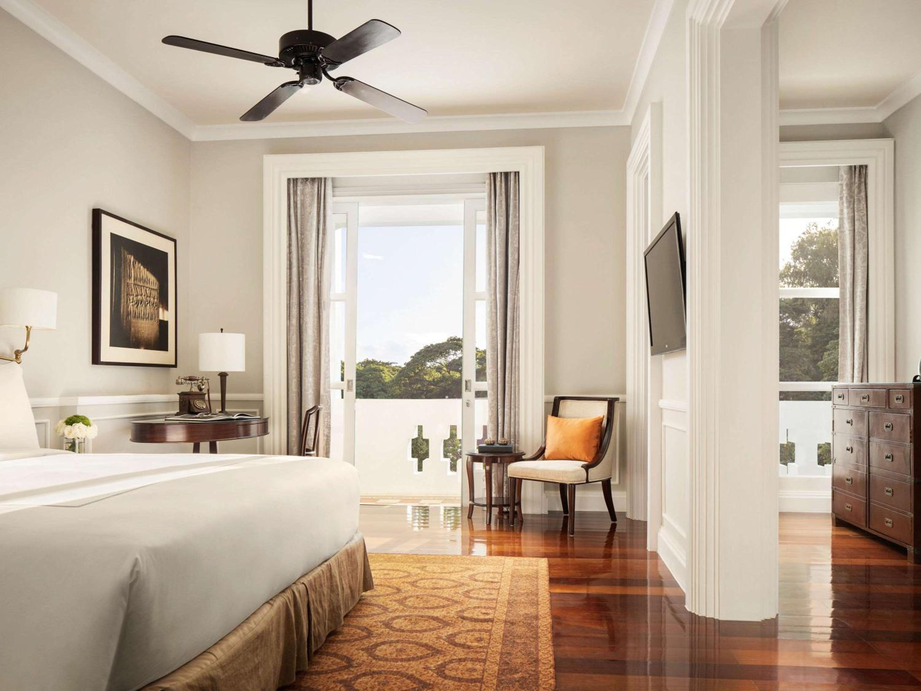Colonial Suite King Bed Garden View - Photo 2