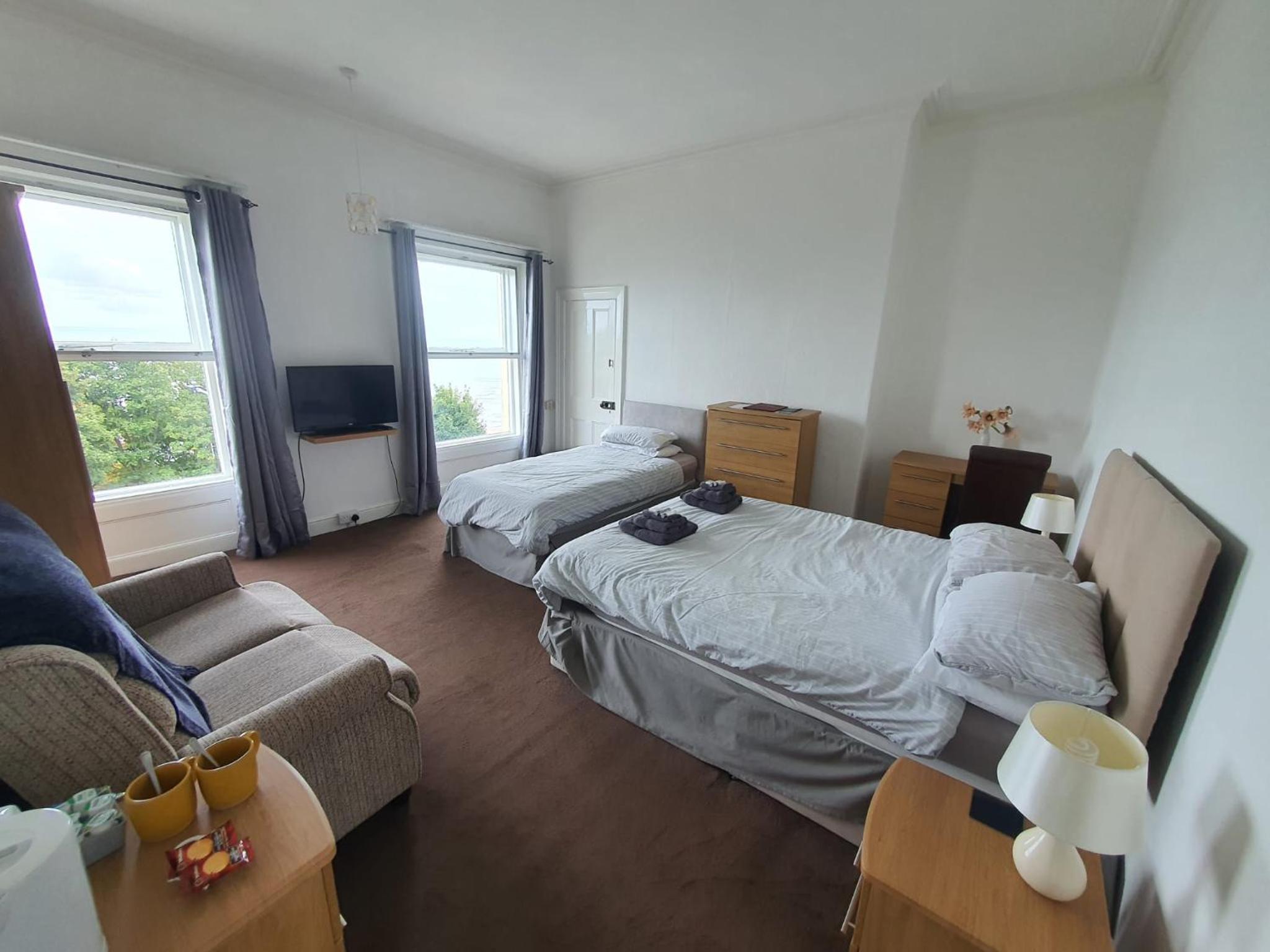 Suite with Sea View - Photo 2