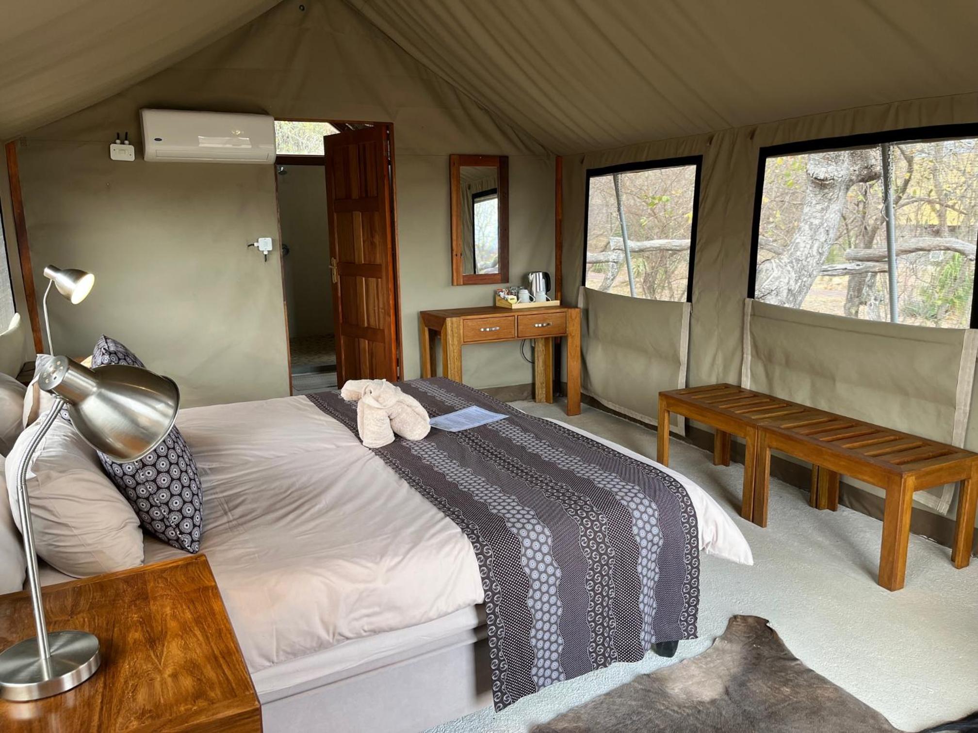 Tent - Photo 15