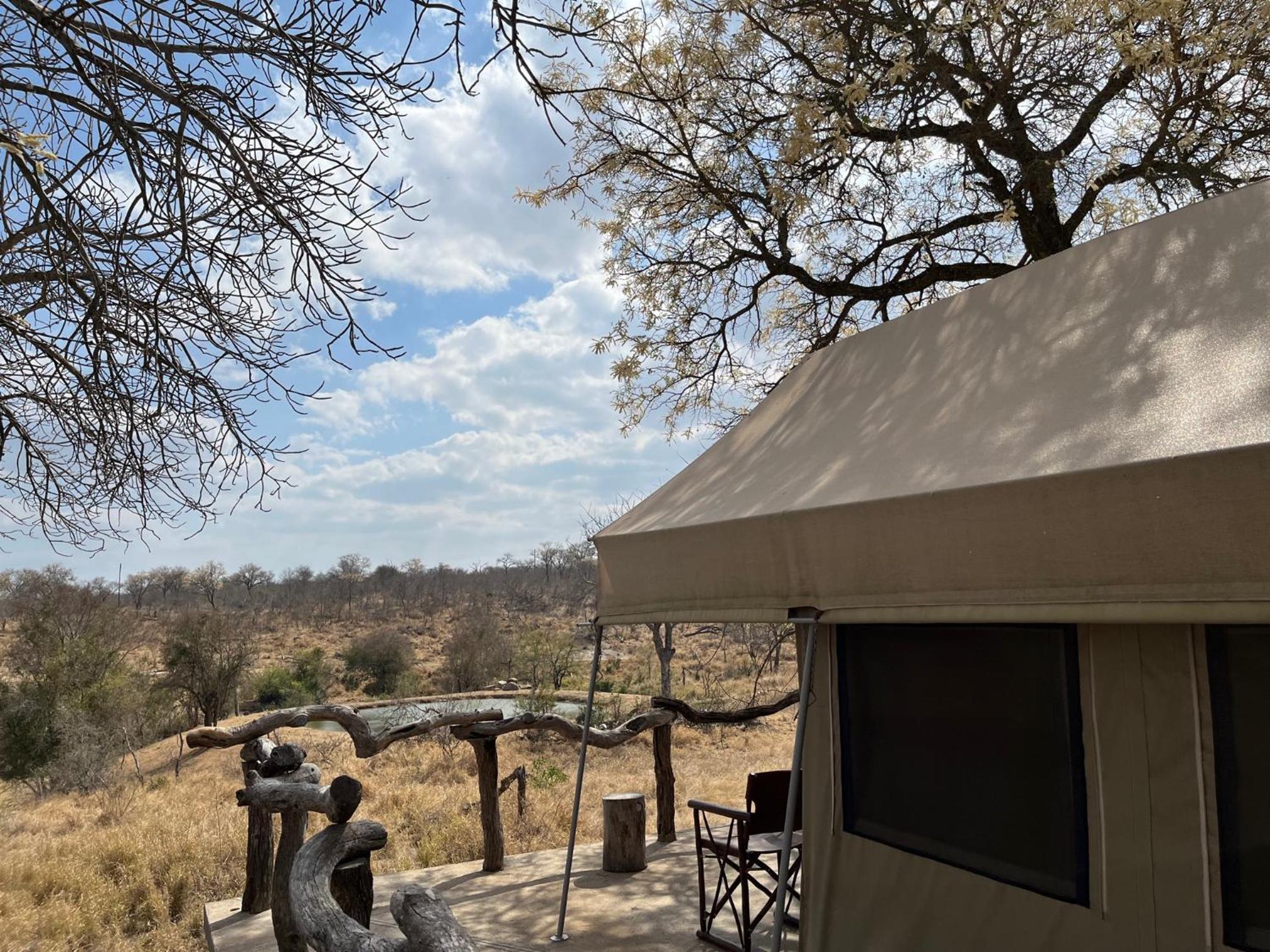 Tent - Photo 10