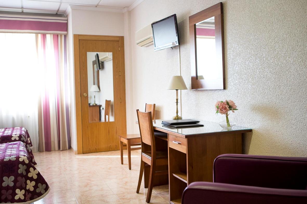Superior Twin Room - Photo 3
