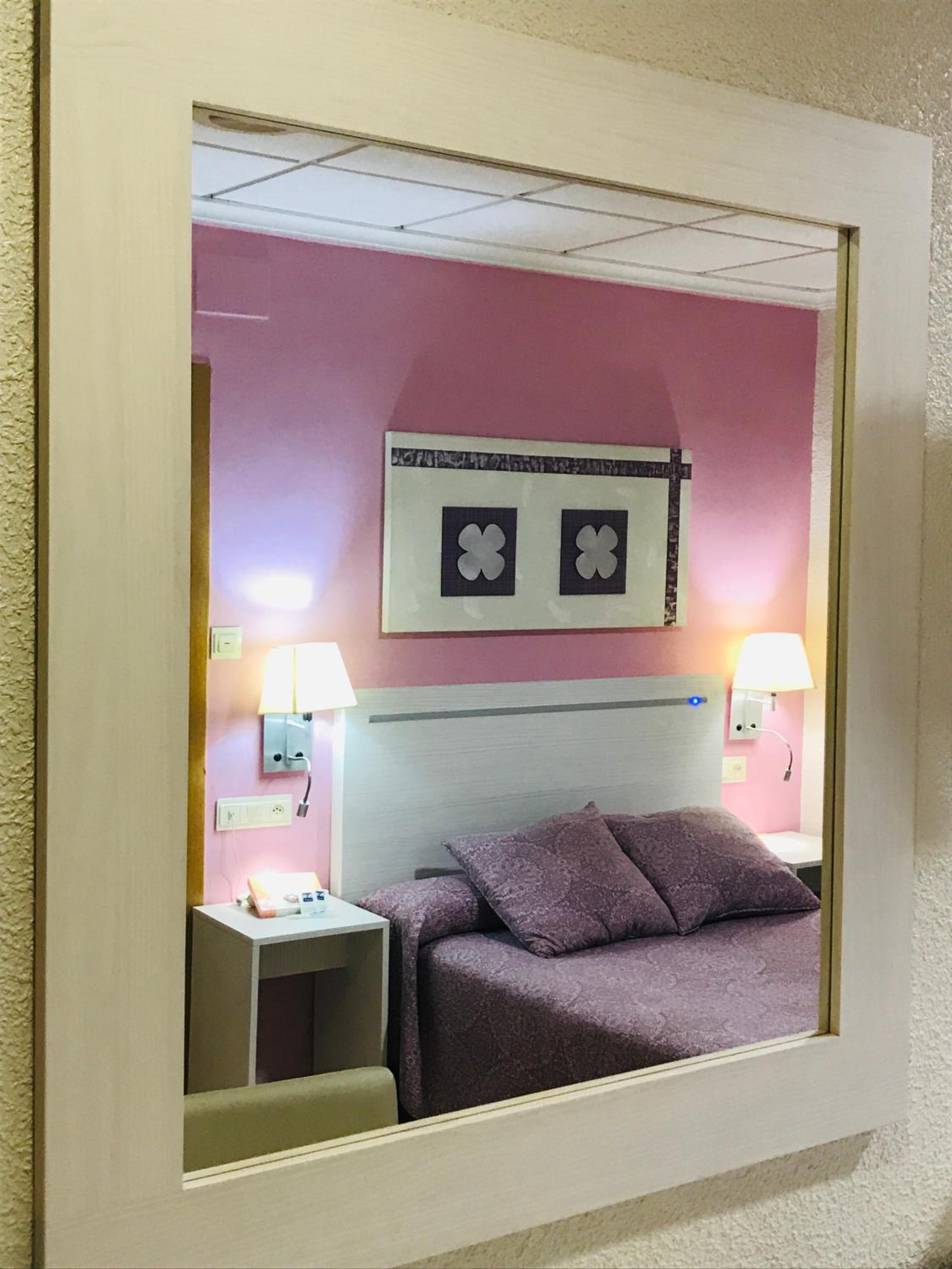 Superior Twin Room - Photo 5