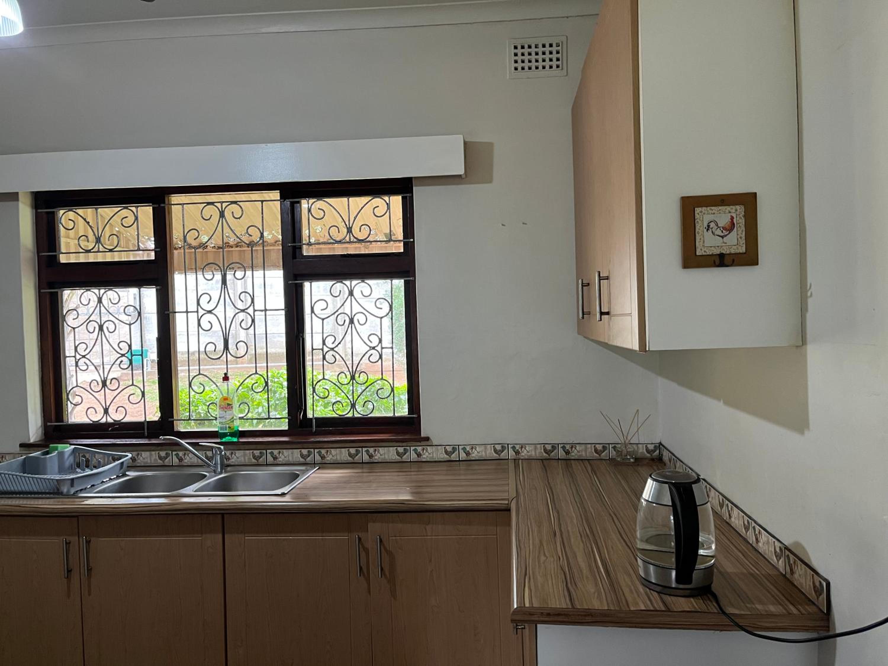 Two-Bedroom House photo 2