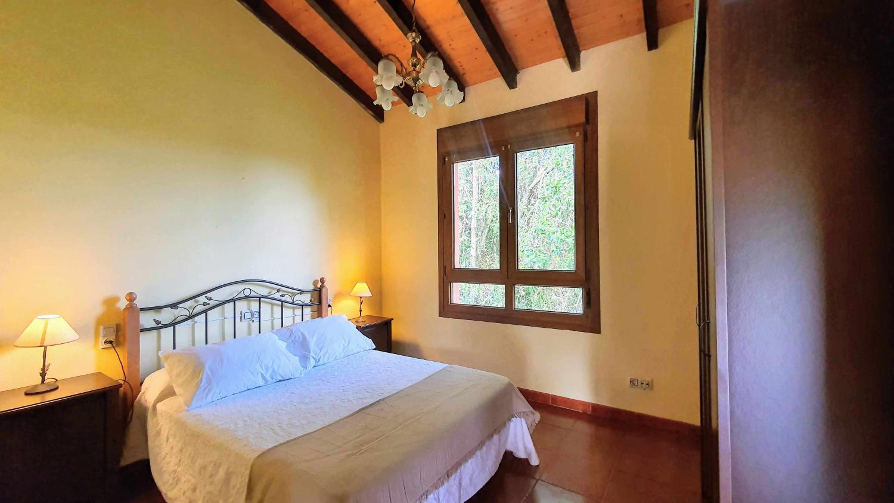 Casa adosada de tres habitaciones
