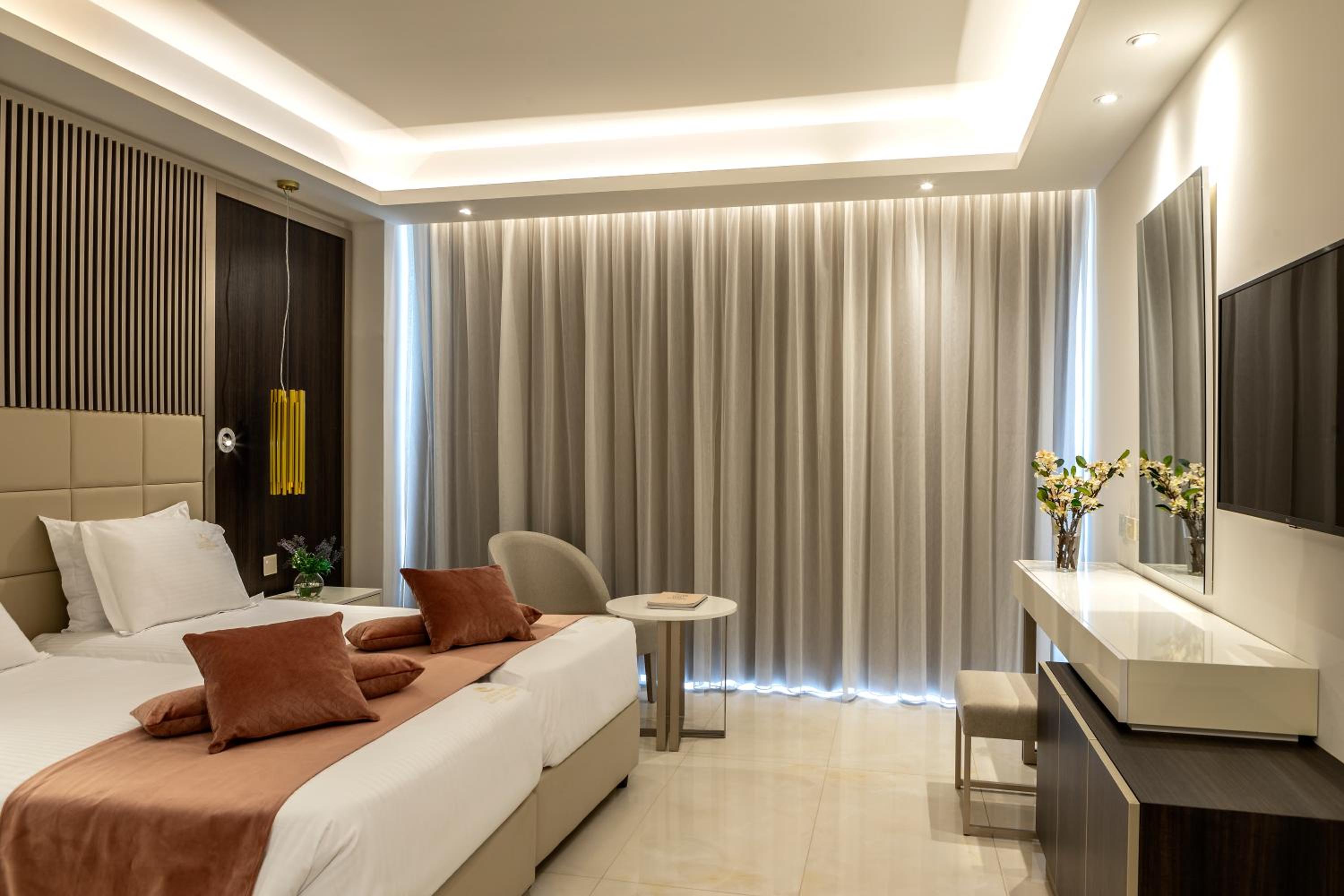 Superior Land View Room