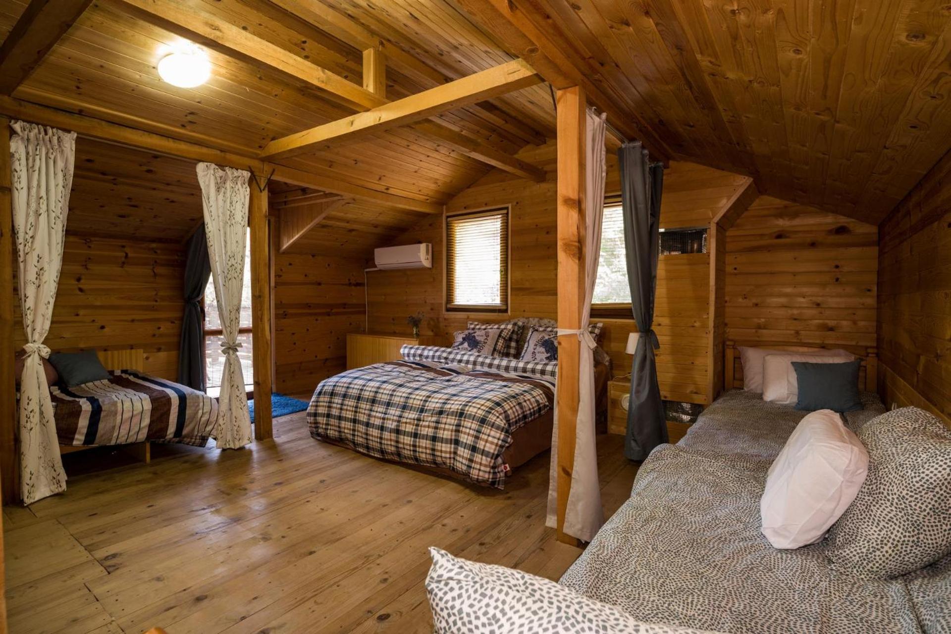 Deluxe Quadruple Room - Photo 7