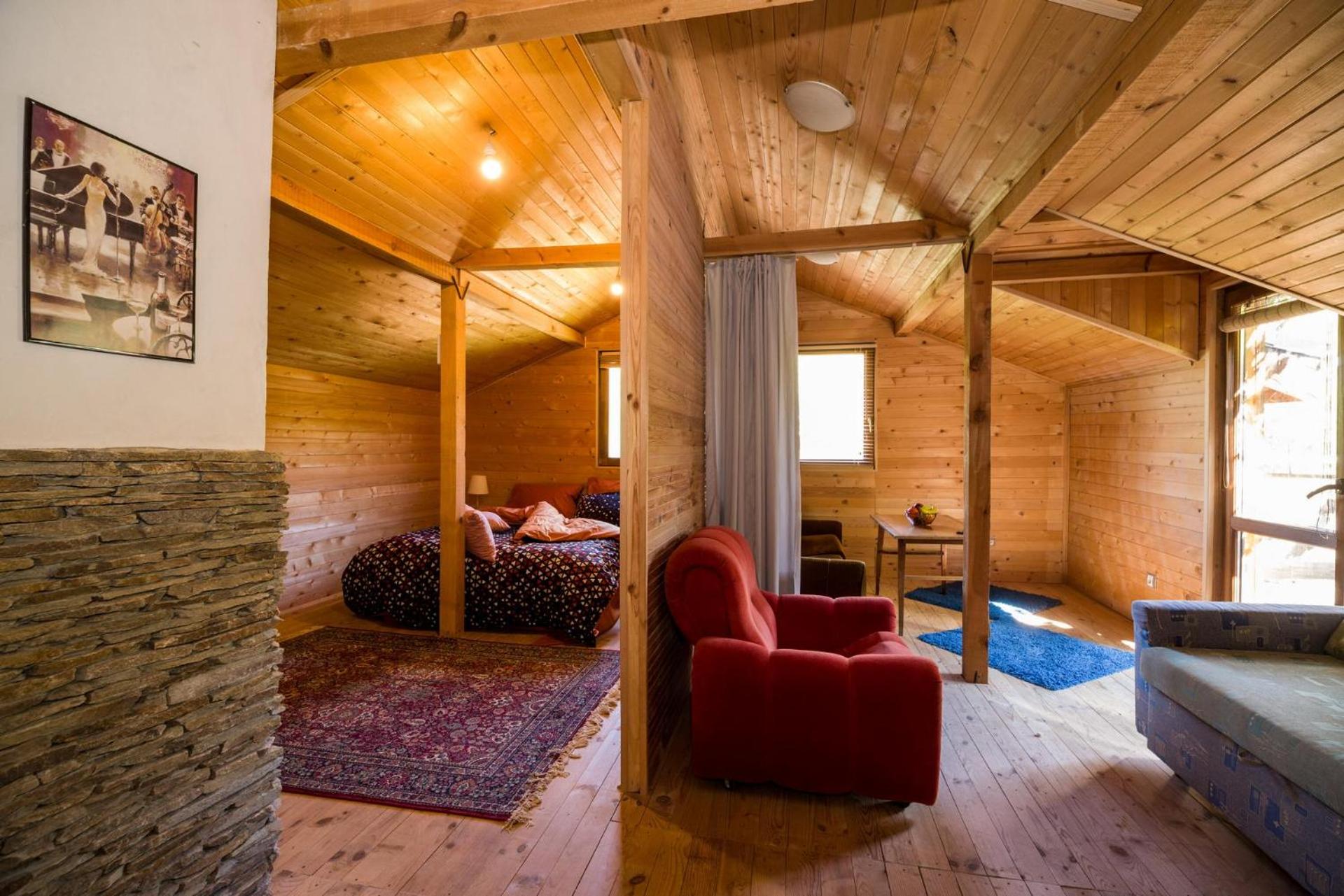 King Studio with Sofa Bed - Photo 7