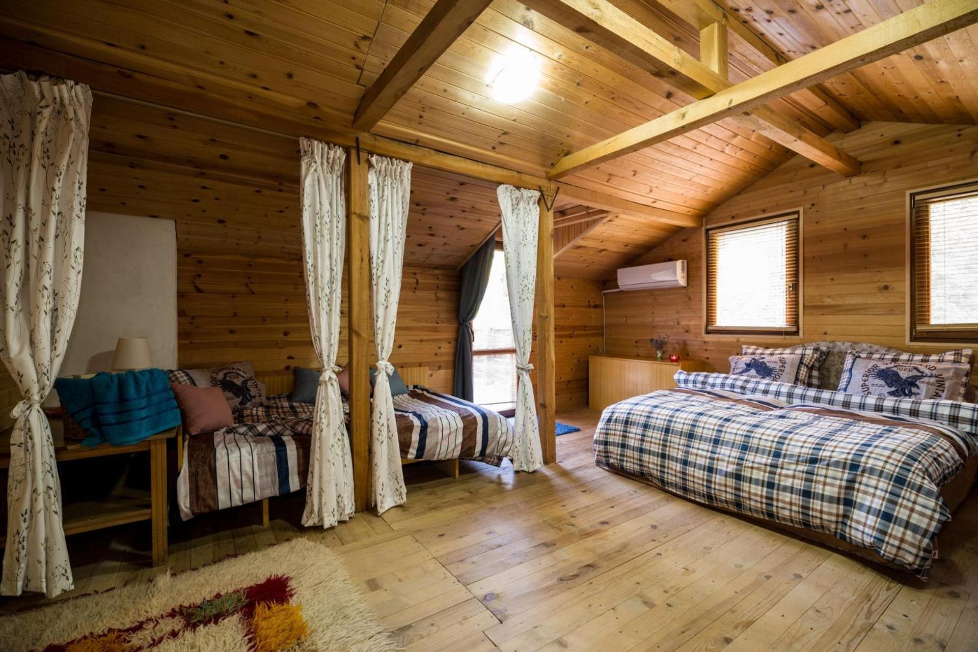 Deluxe Quadruple Room - Photo 8