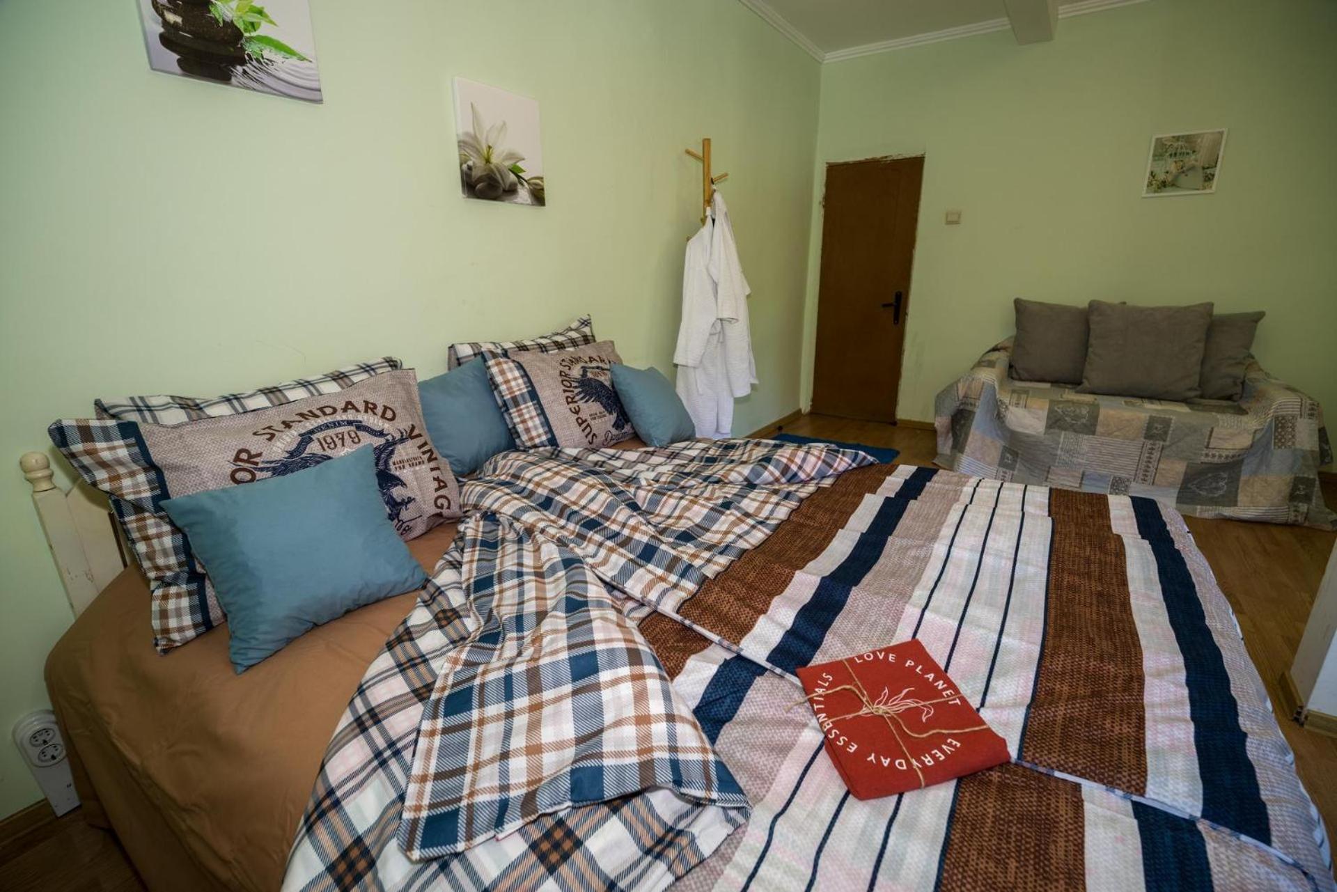 Deluxe Double Room with Balcony - Photo 2