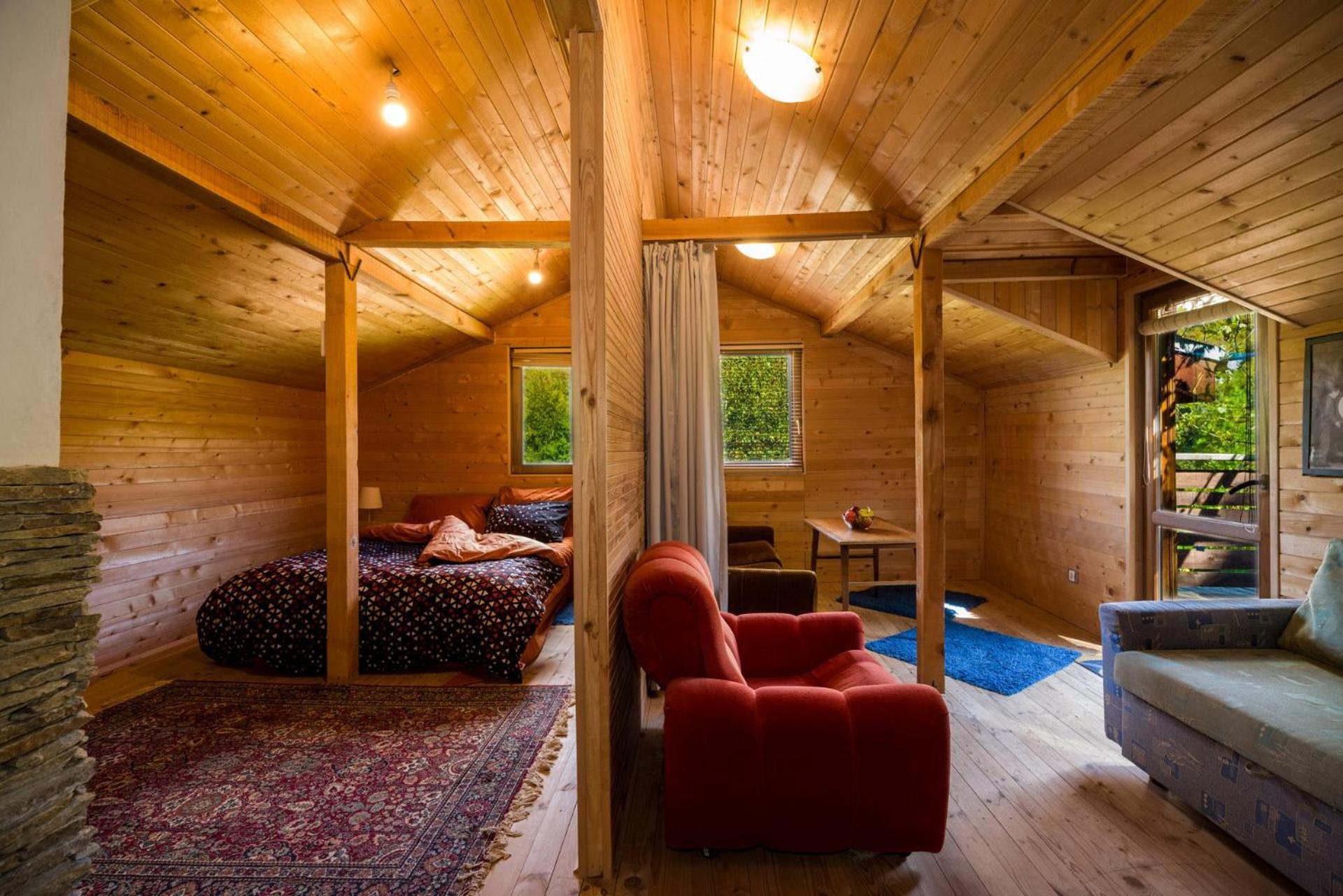 King Studio with Sofa Bed - Photo 6